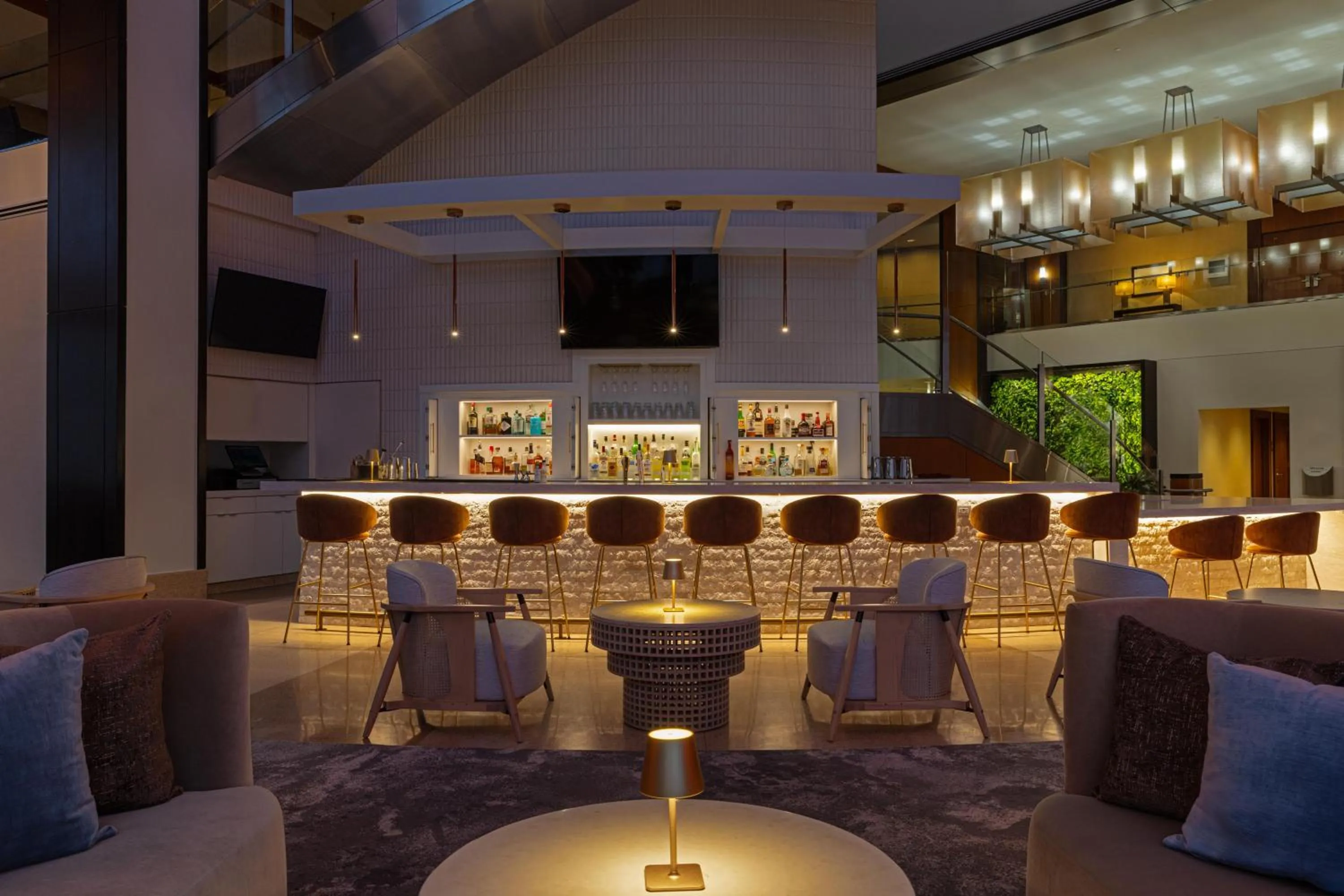 Lounge or bar in The Westin Jersey City Newport