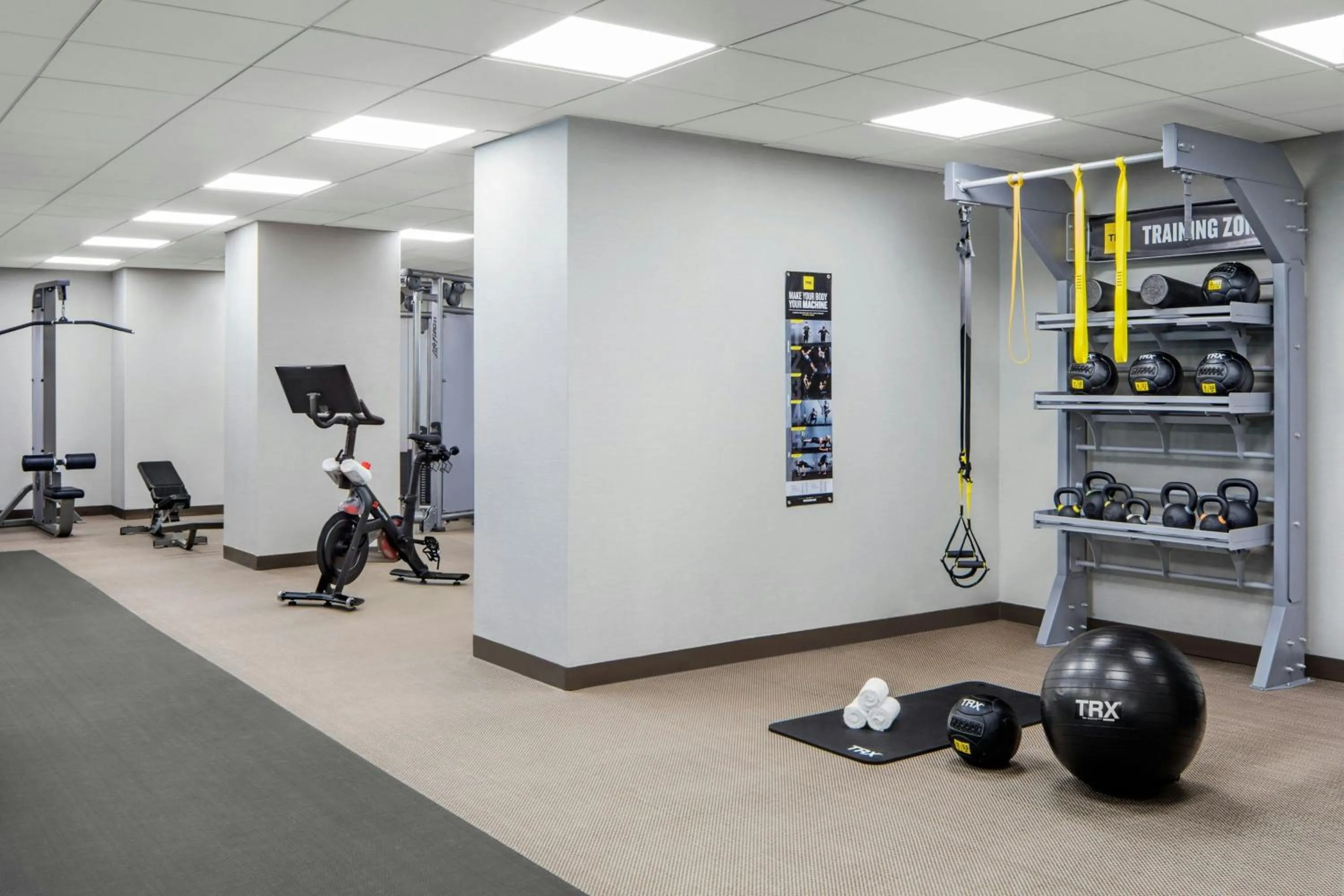 Fitness centre/facilities in The Westin Jersey City Newport
