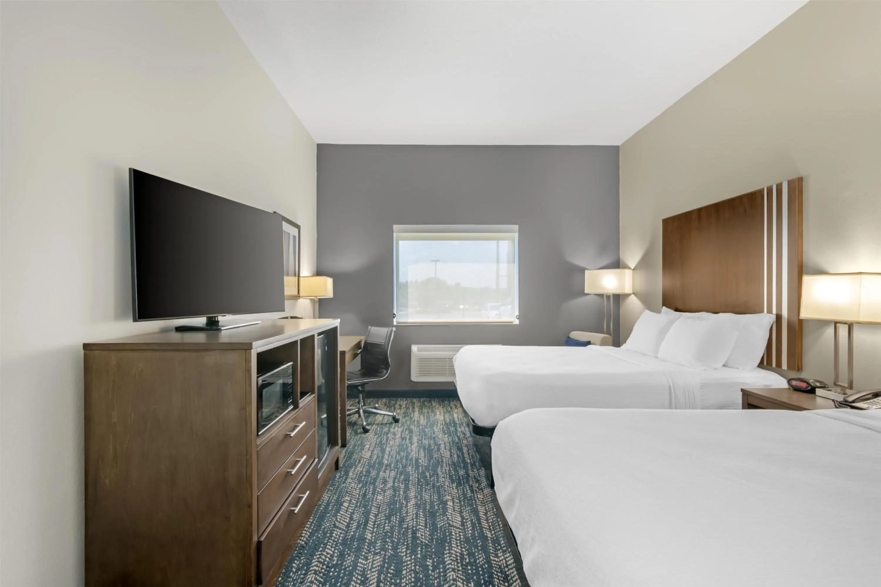 Bedroom, Bed in Best Western Plus Washington Hotel