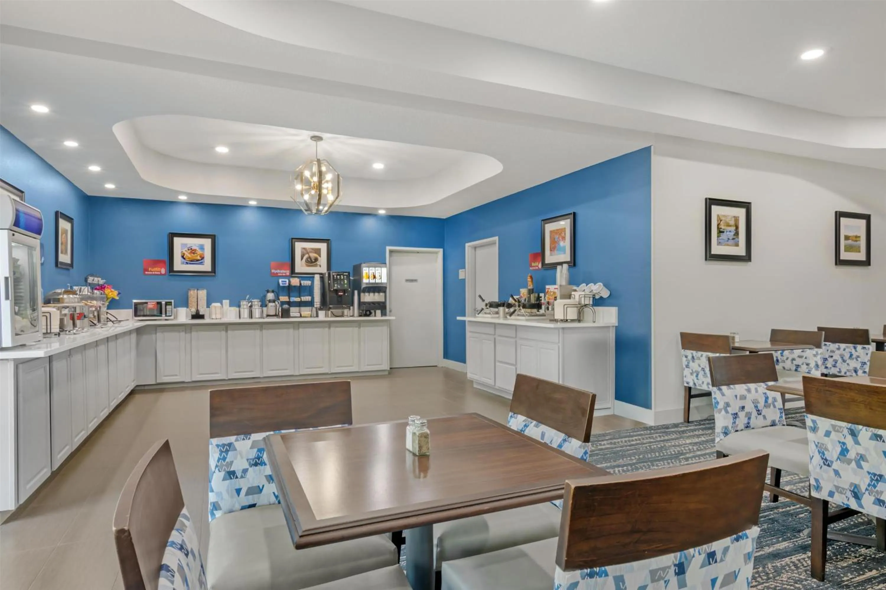 Breakfast in Best Western Plus Washington Hotel