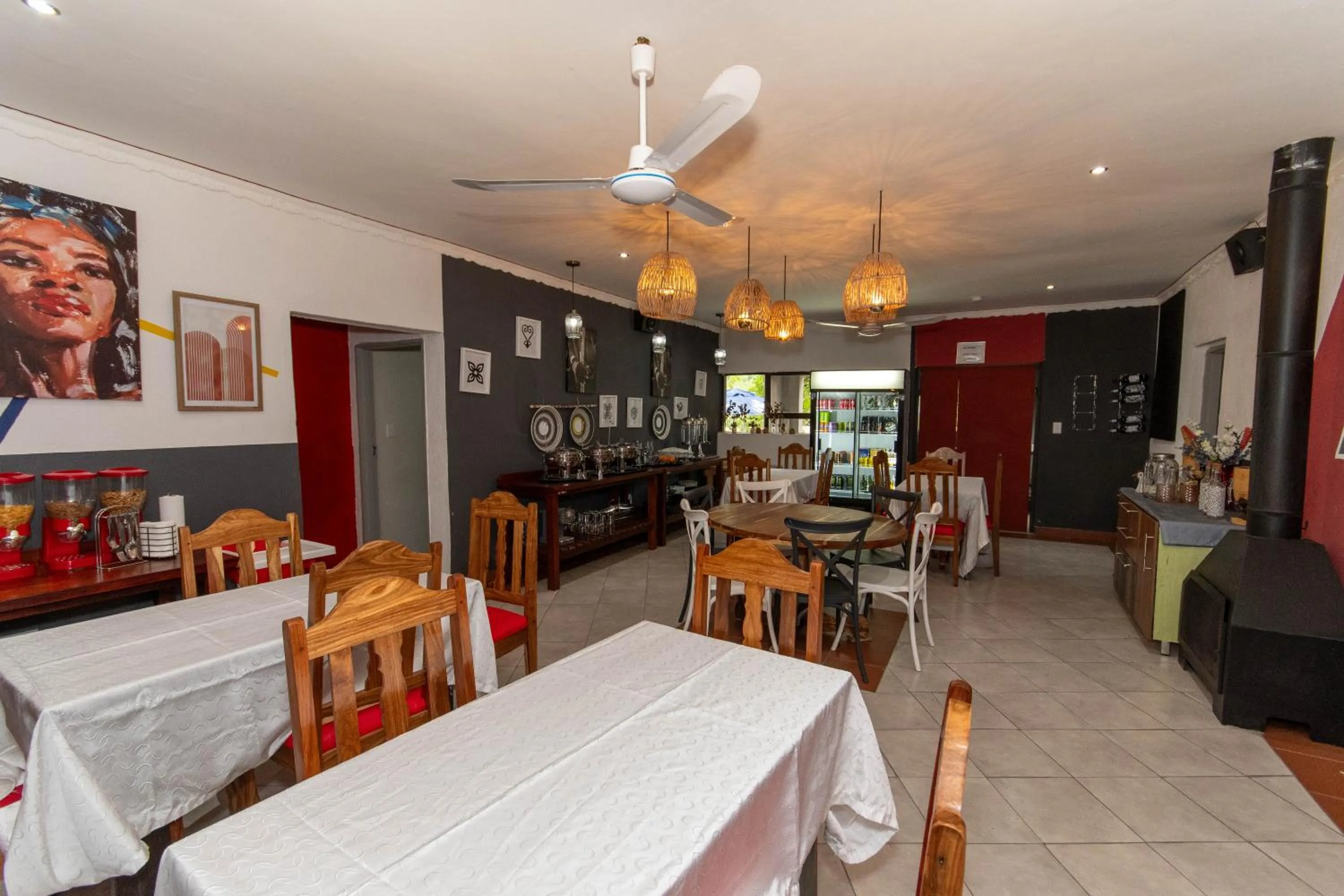 Dining area in Woodpeckers Guest House
