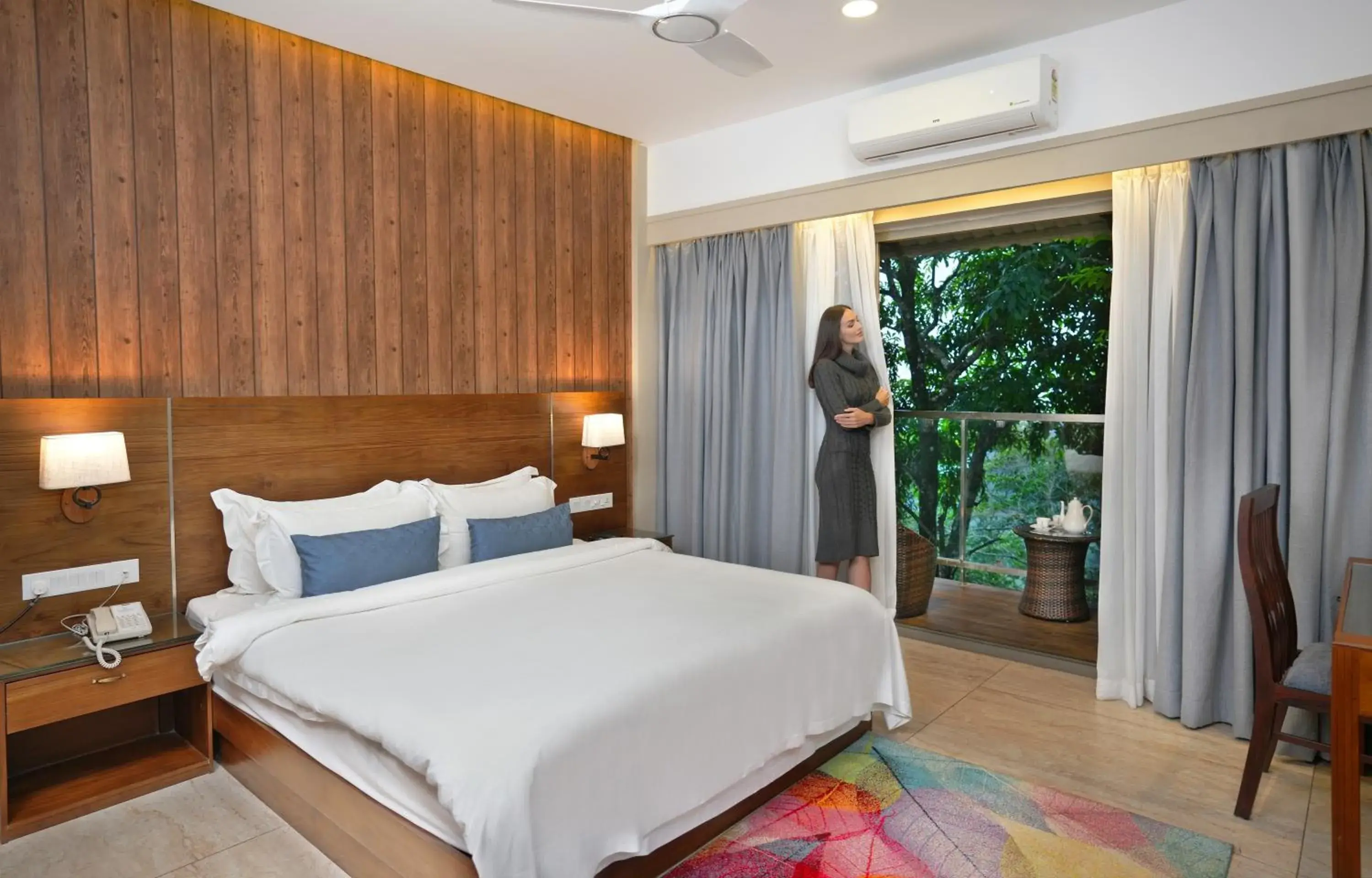 Jacuzzi Suite with 10% discount on Spa in Elephant Passage Jacuzzi Suite with 10% discount on Spa in Elephant Passage