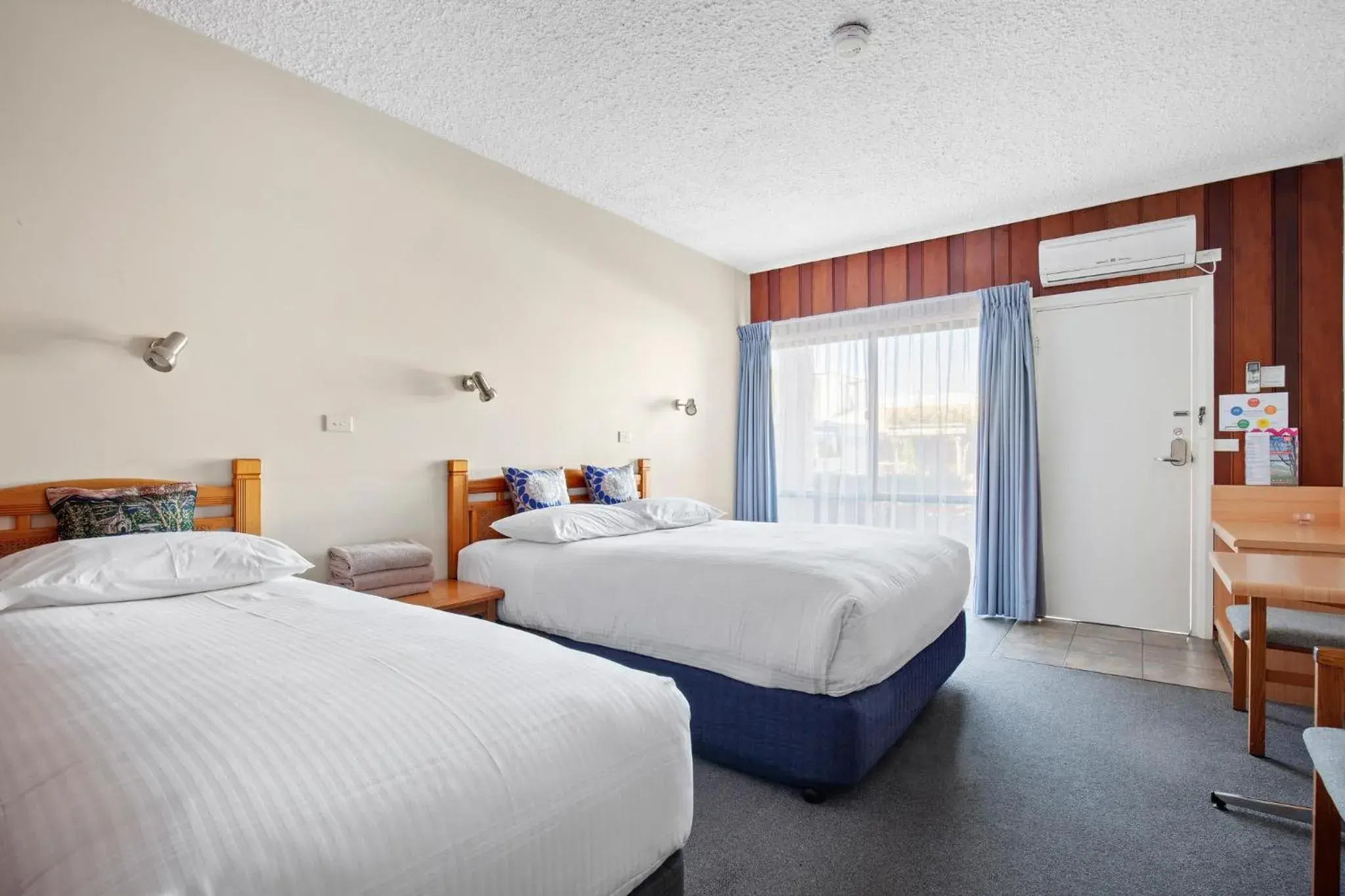 Premium Double/ Twin Room in Banjo Paterson Motor Inn Premium Double/ Twin Room in Banjo Paterson Motor Inn