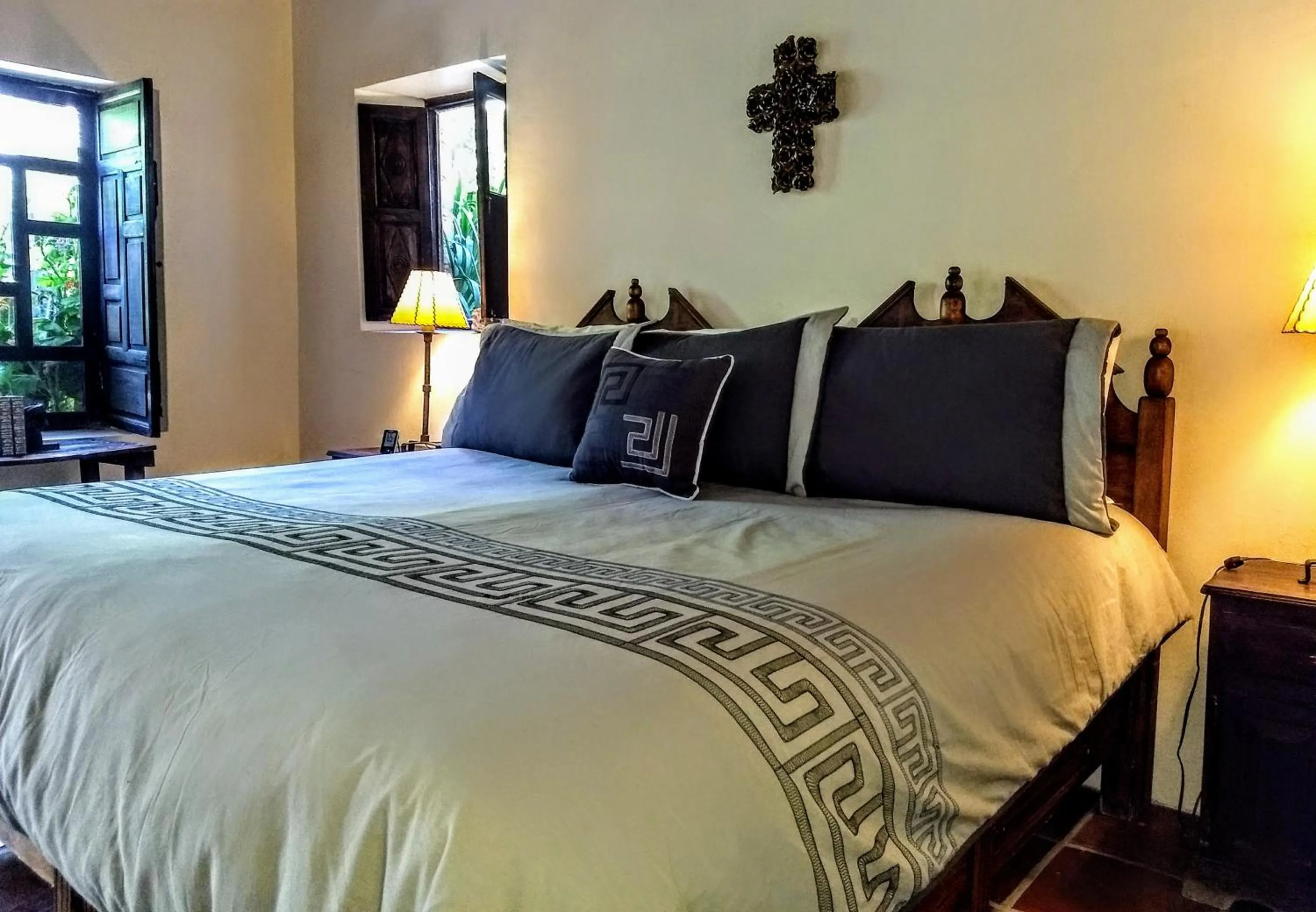 Bedroom, Bed in Hotel Secreto