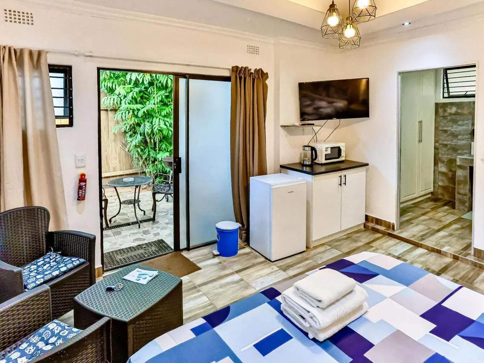 Double Room with Balcony in Zur See - No Loadshedding Double Room with Balcony in Zur See - No Loadshedding