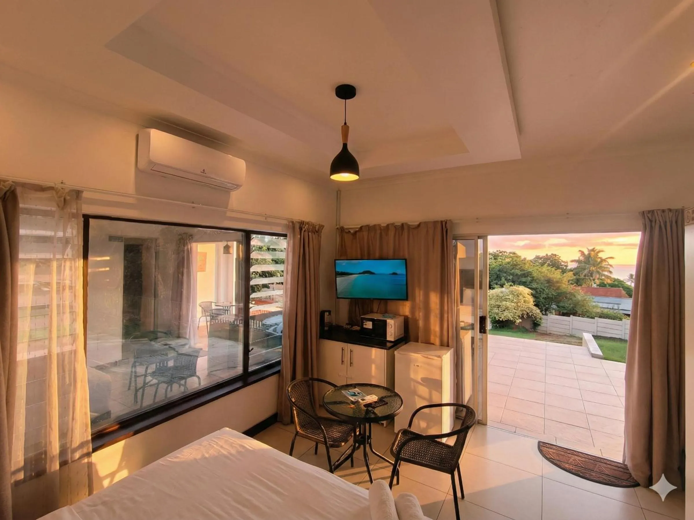 Patio, Bed in Zur See - No Loadshedding