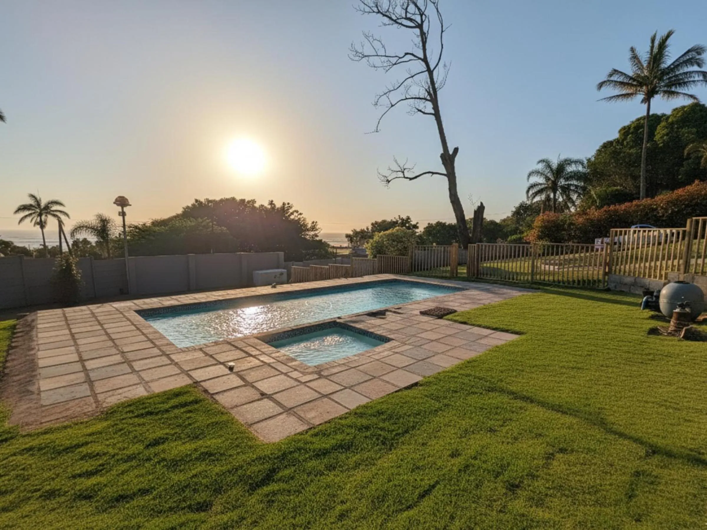 Swimming pool in Zur See - No Loadshedding