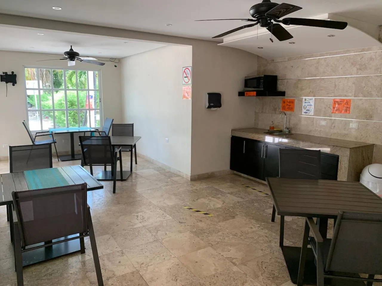 Living room in Xbulu-Ha