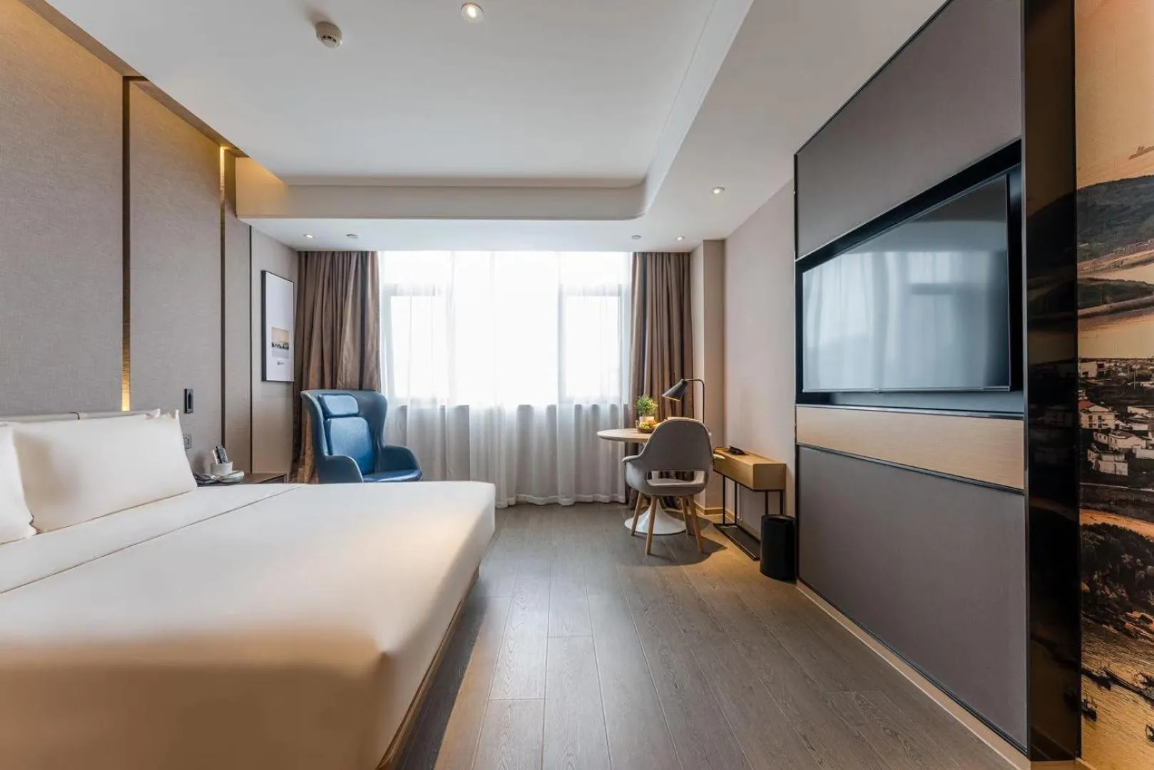 Bed in Atour Hotel Hangzhou Chongxian Banshan