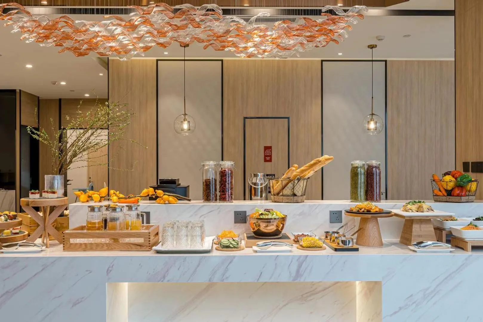 Restaurant/places to eat in Atour Hotel Hangzhou Chongxian Banshan