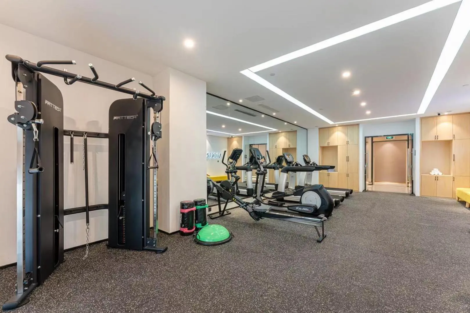 Fitness centre/facilities in Atour Hotel Hangzhou Chongxian Banshan
