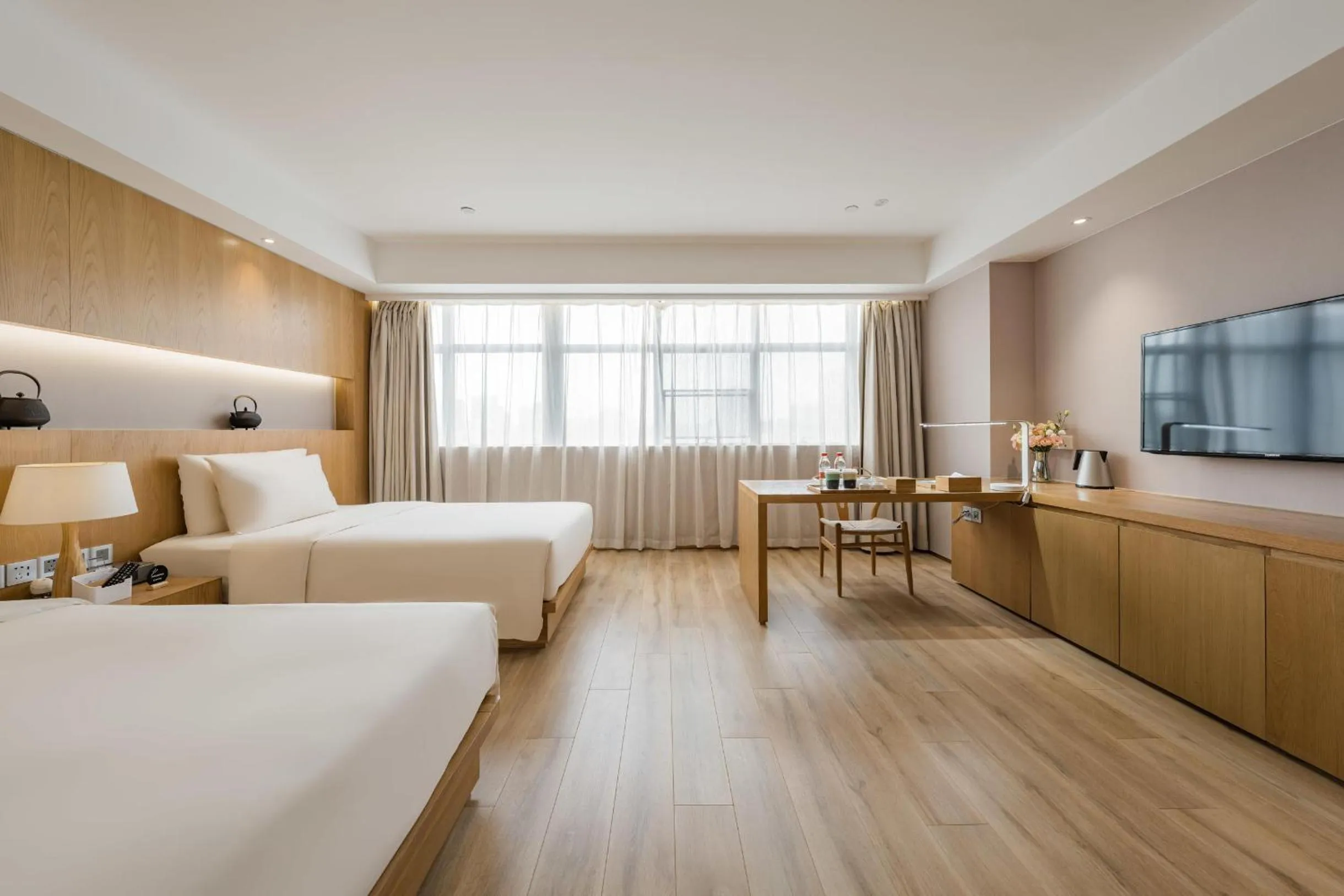 Bed in Atour X Hotel Wuxi New Zone Gelunbu Plaza