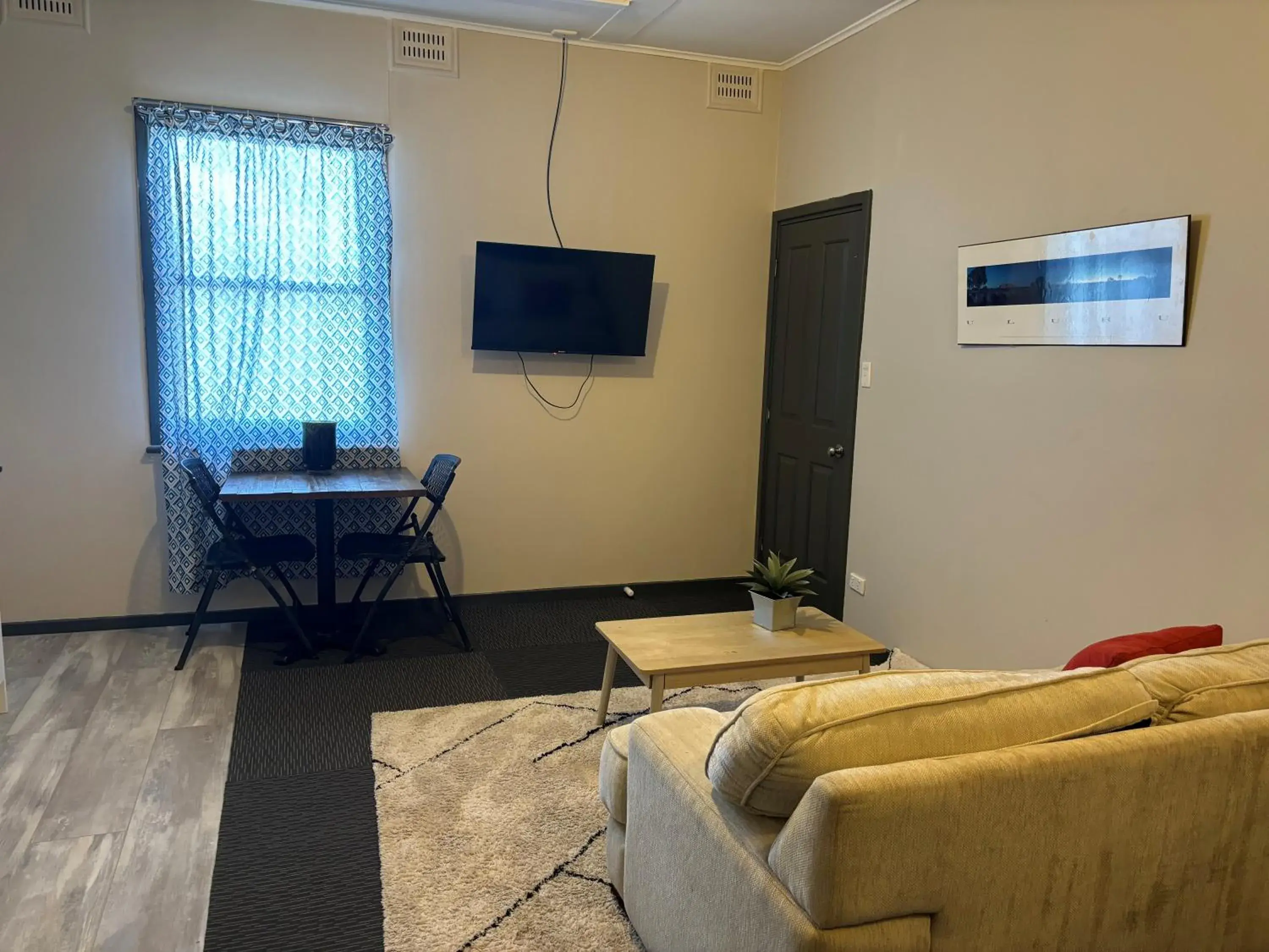Two-Bedroom Apartment in Broken Hill Tourist Lodge Two-Bedroom Apartment in Broken Hill Tourist Lodge