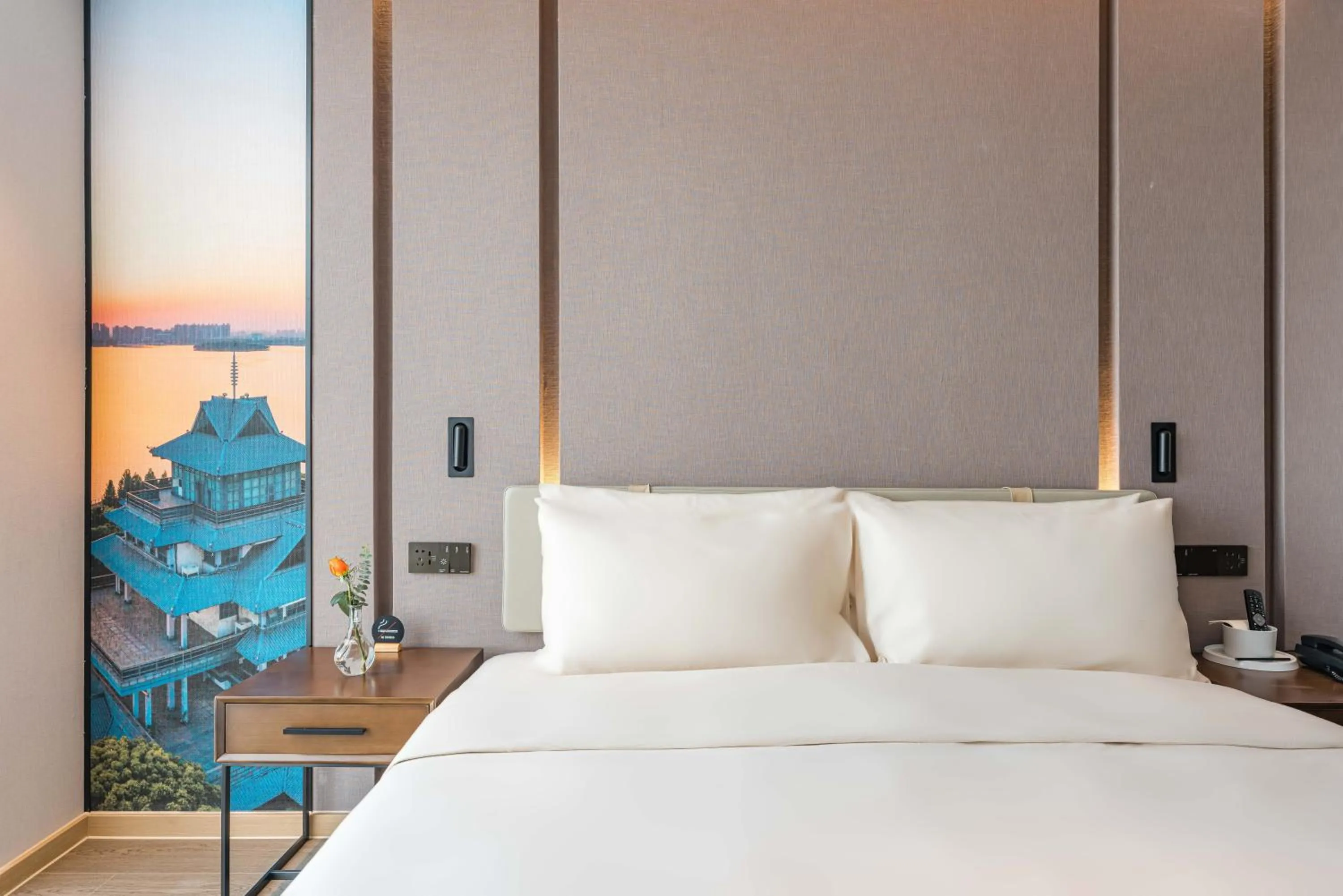 Bed in Atour Hotel Suzhou Wangting