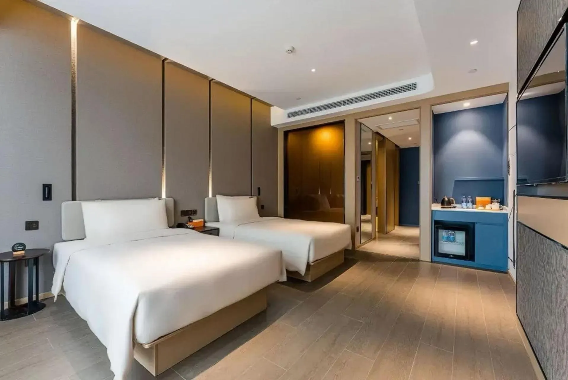 Photo of the whole room, Bed in Atour Hotel West Lake Science Park