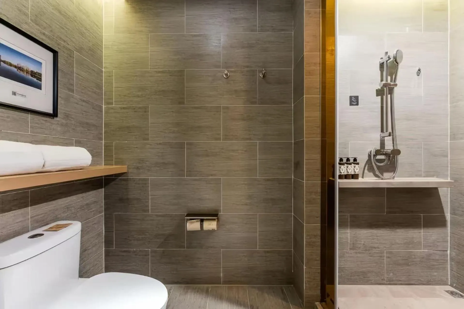 Shower in Atour Hotel West Lake Science Park