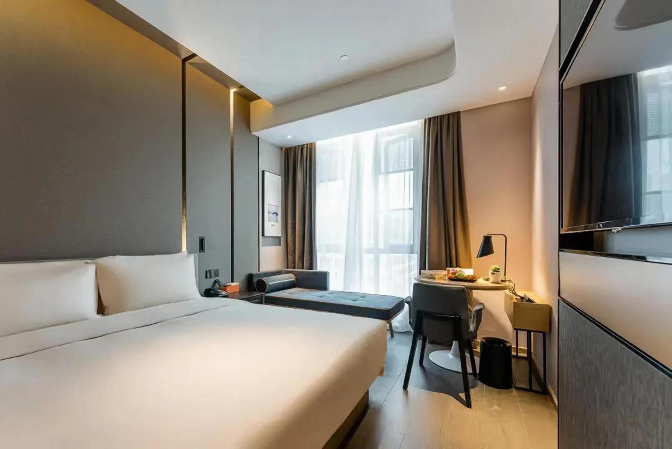 Photo of the whole room, Bed in Atour Hotel West Lake Science Park