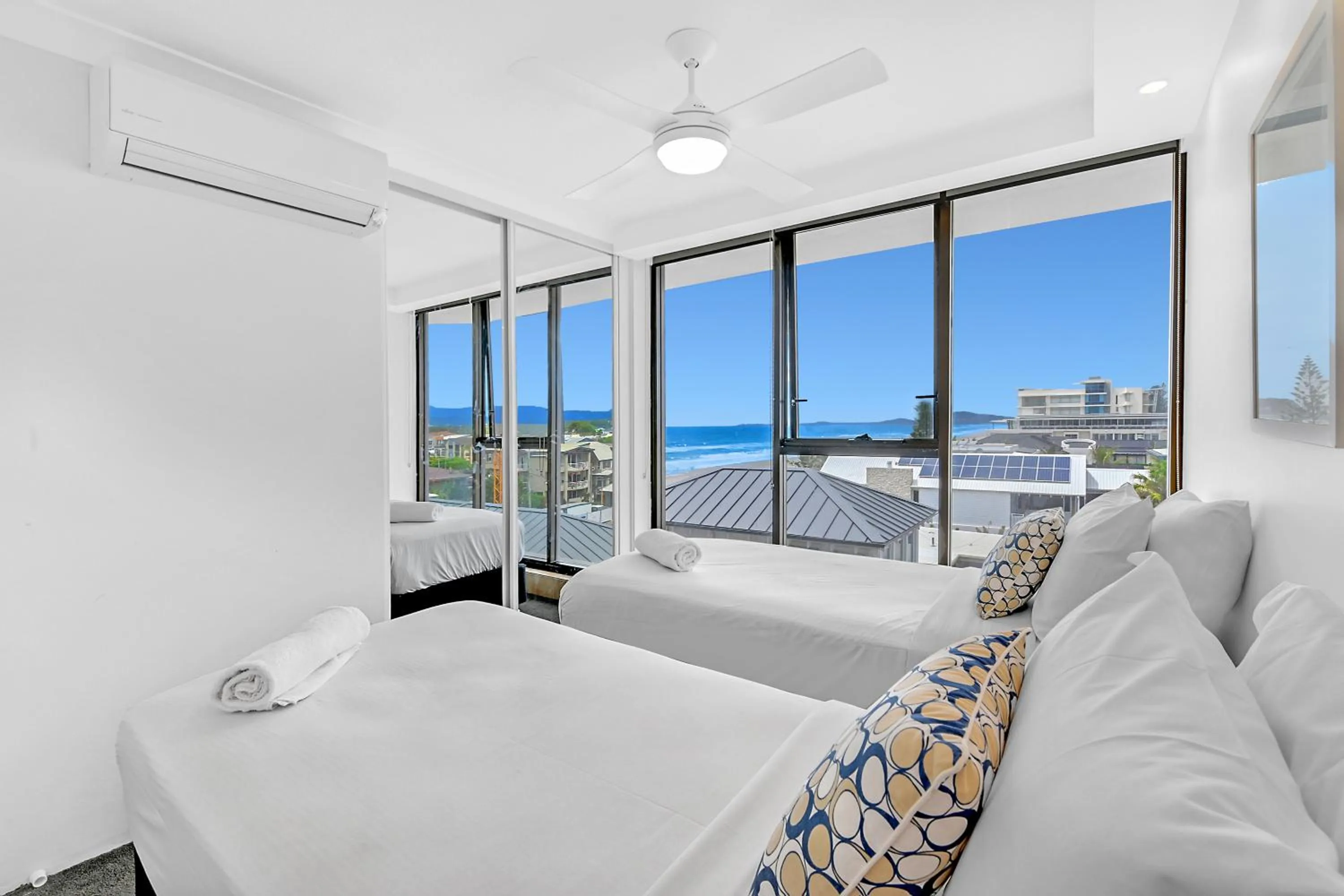 Bedroom, Bed in Albatross North Apartments