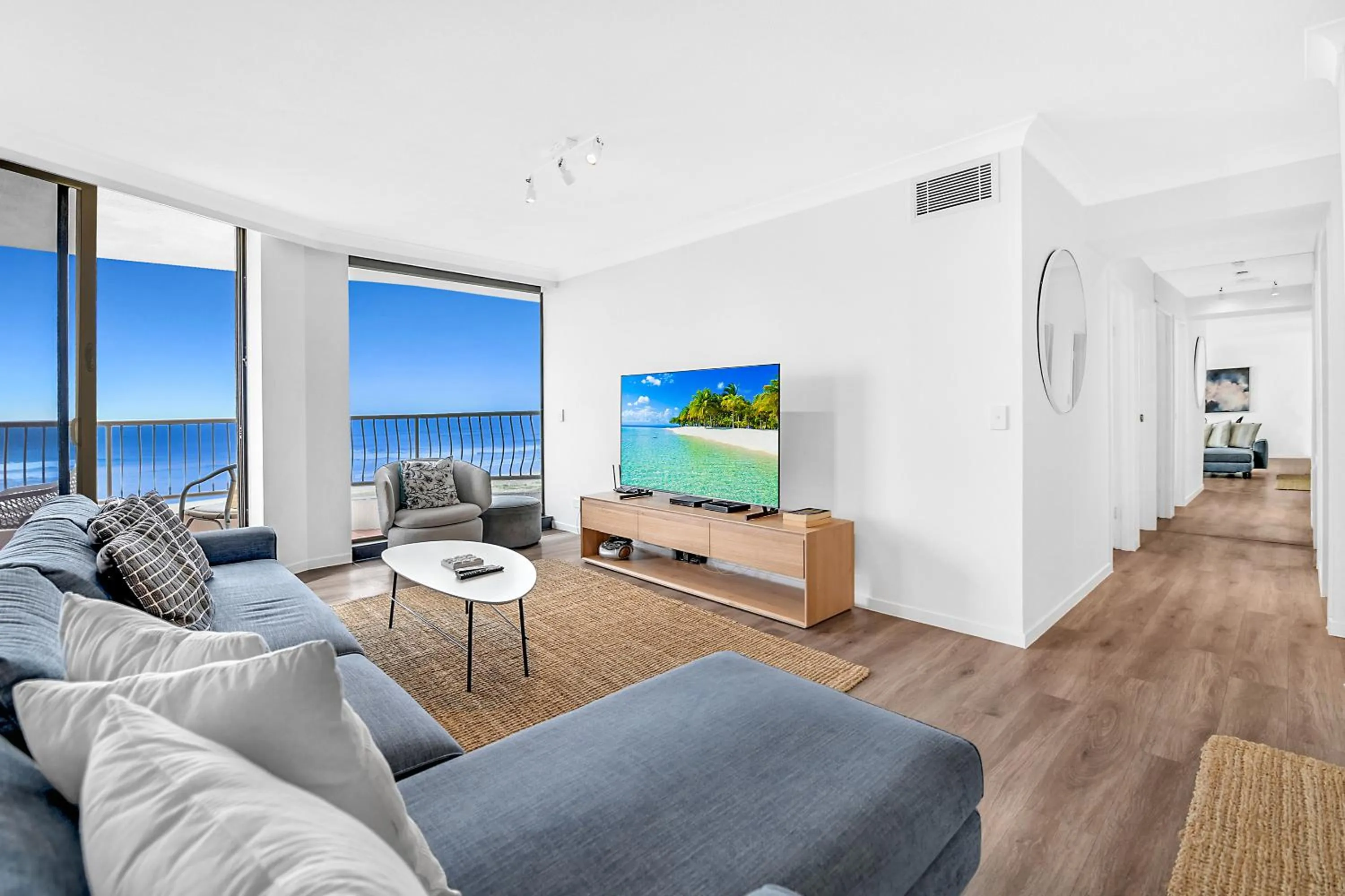 Living room in Albatross North Apartments