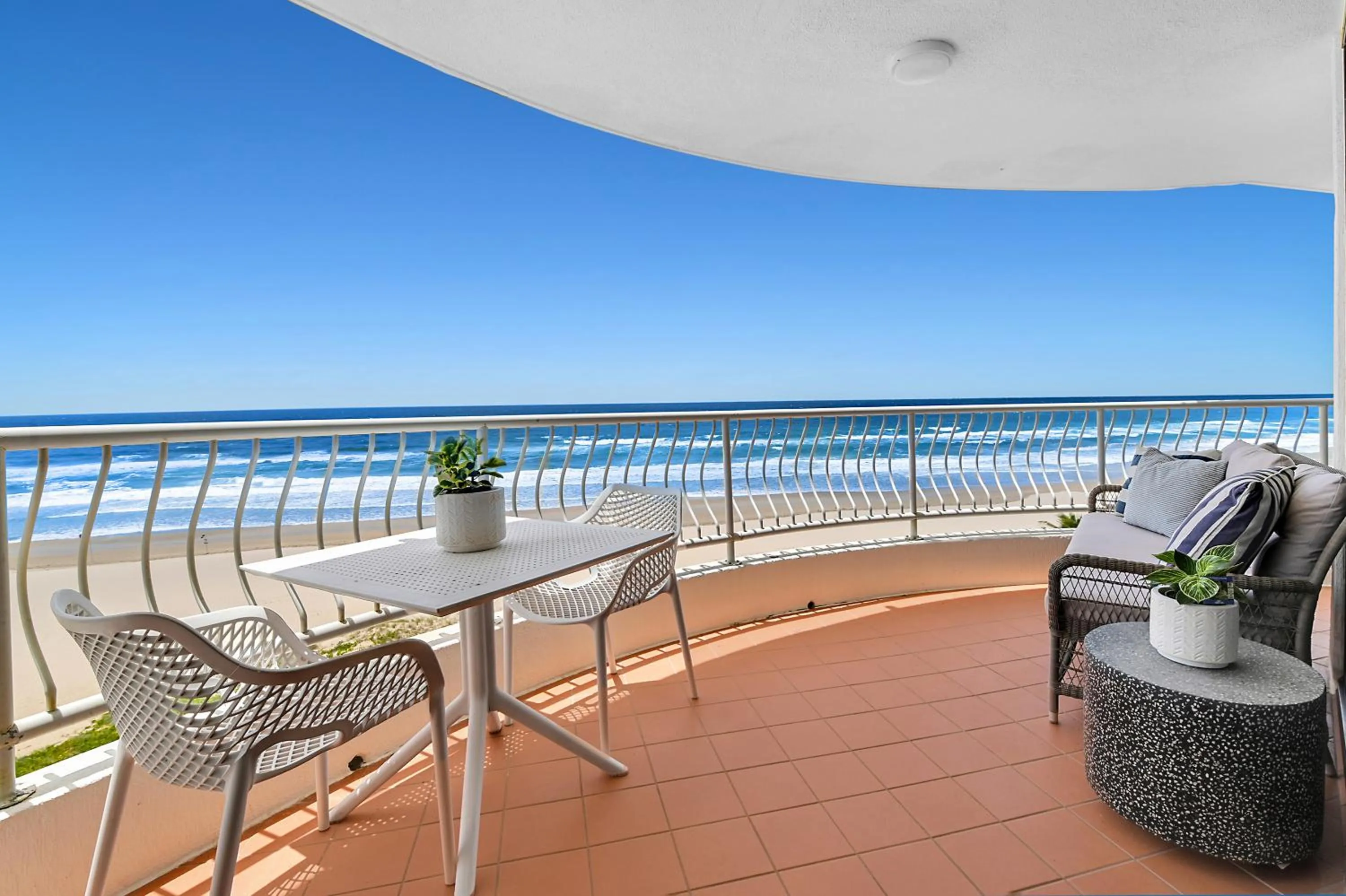 Patio in Albatross North Apartments