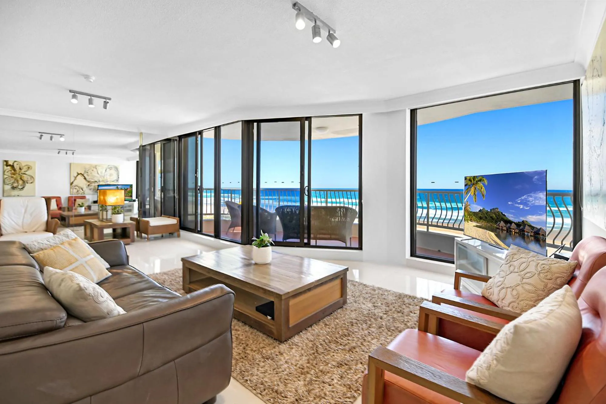 Property building in Albatross North Apartments