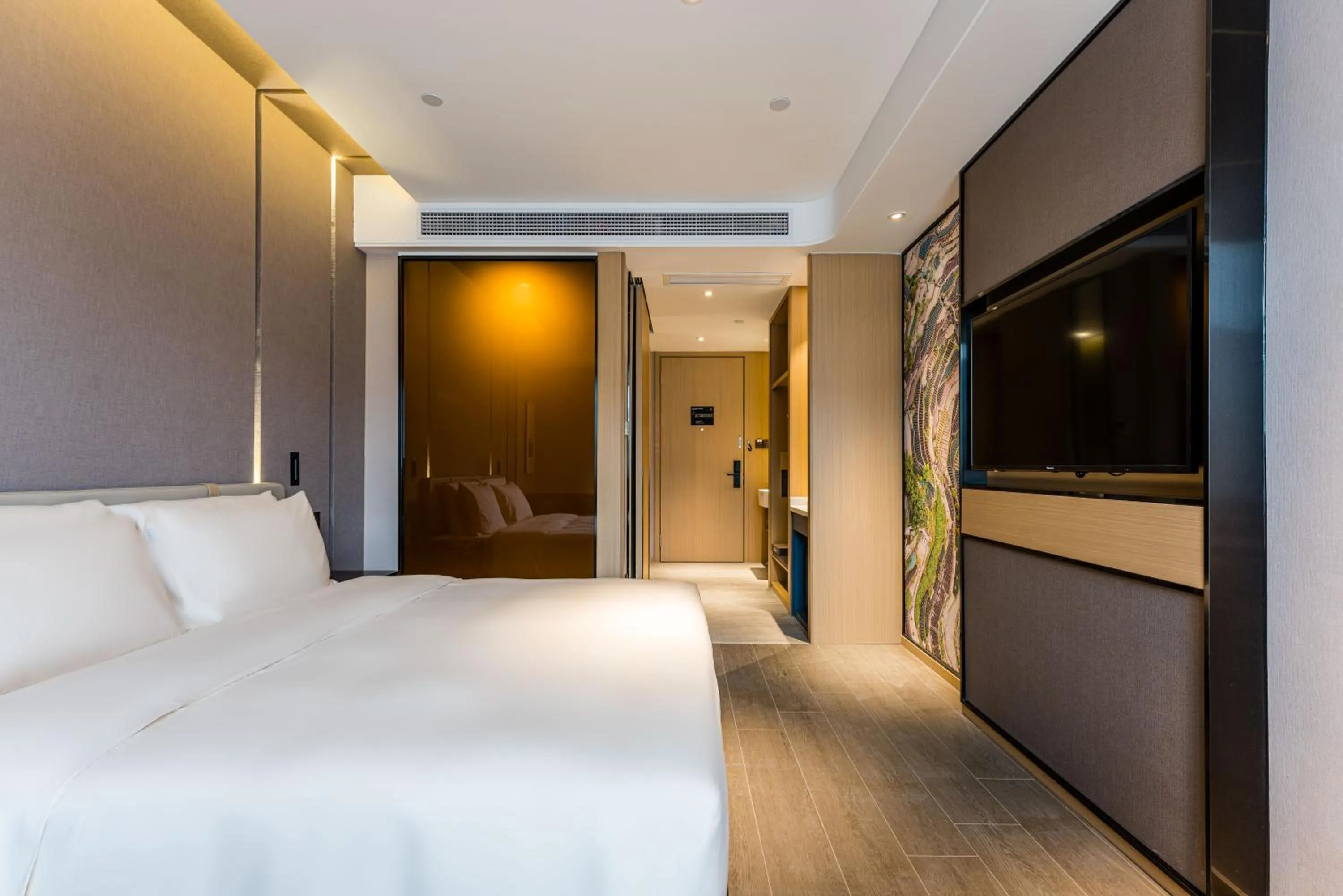 Photo of the whole room, Bed in Atour Hotel Shengzhou