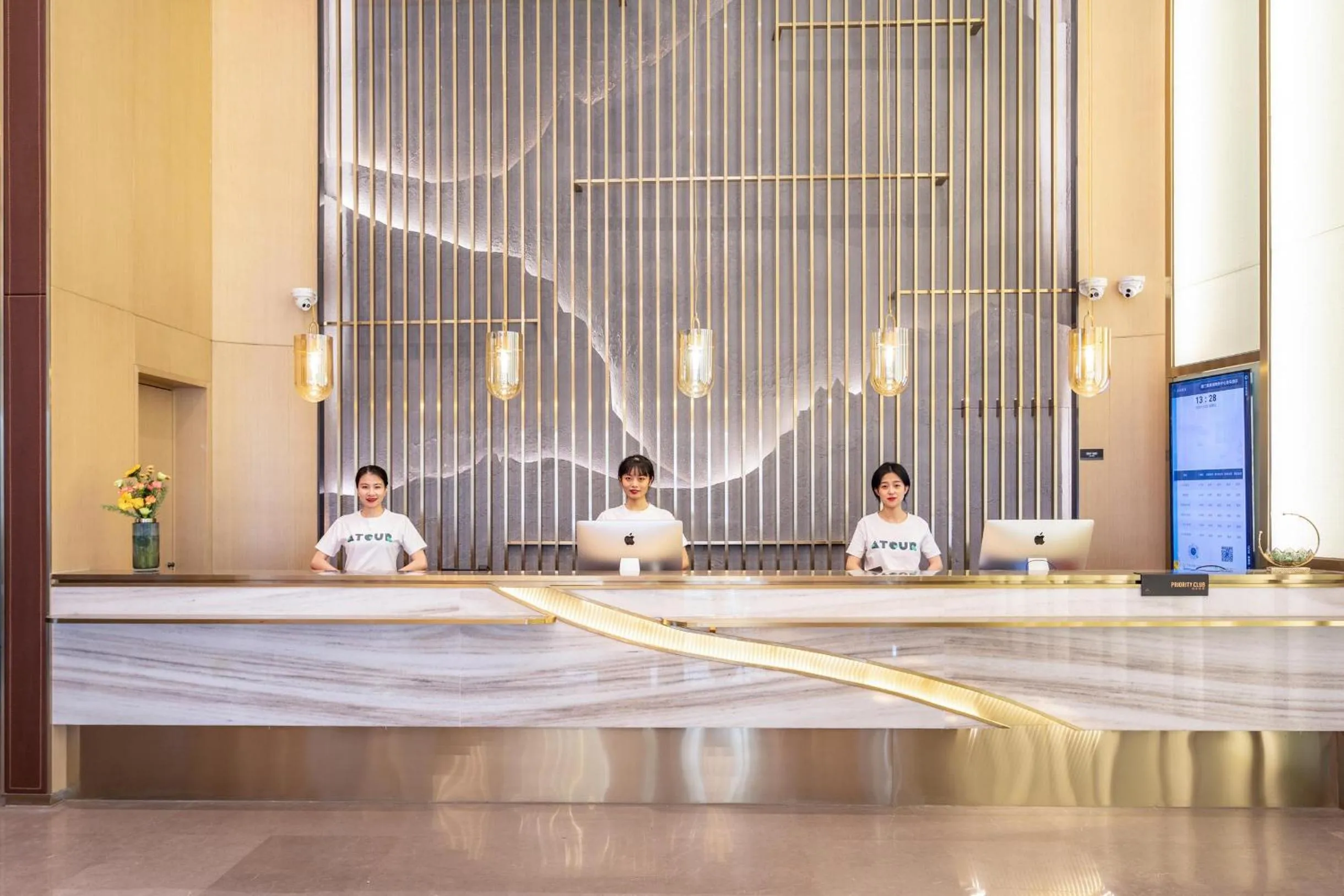 Atour Hotel Xiamen Jimei Lake Business Center