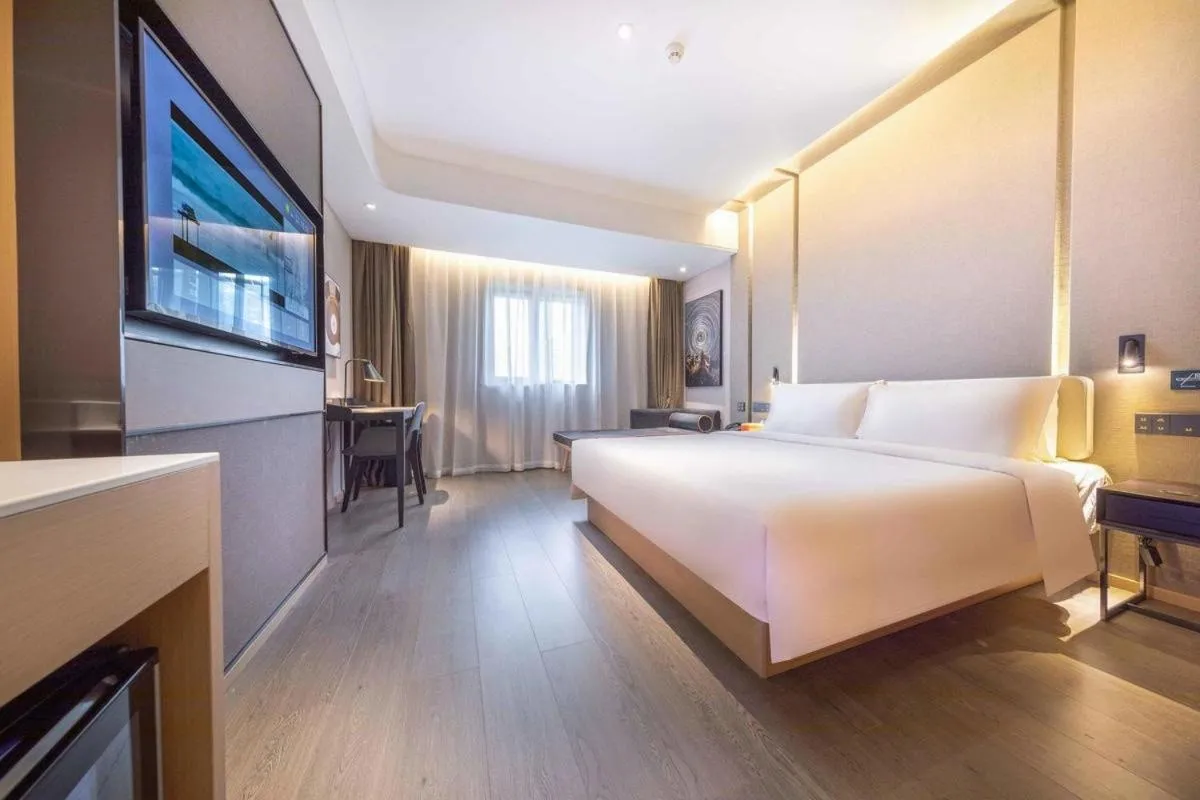 Photo of the whole room, Bed in Atour Hotel Jinan Quancheng Plaza Kuanhouli