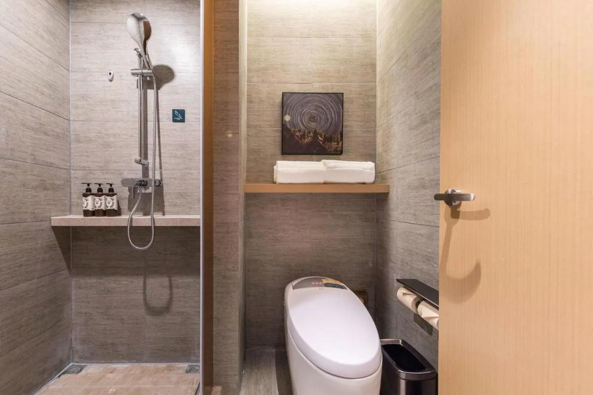 Bathroom in Atour Hotel Jinan Quancheng Plaza Kuanhouli