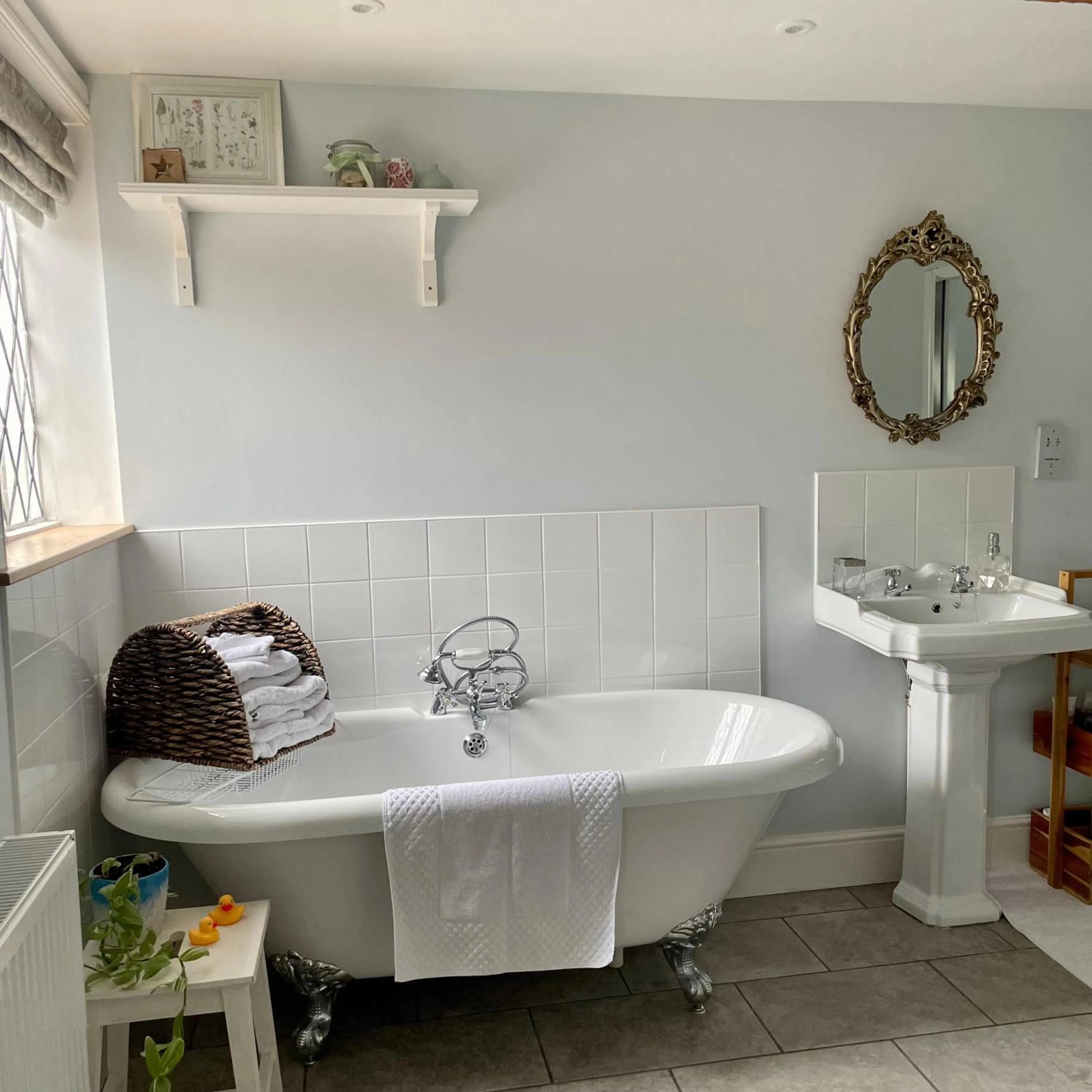 Bath, Bed in Eagle House - Award Winning B&B and Apartment