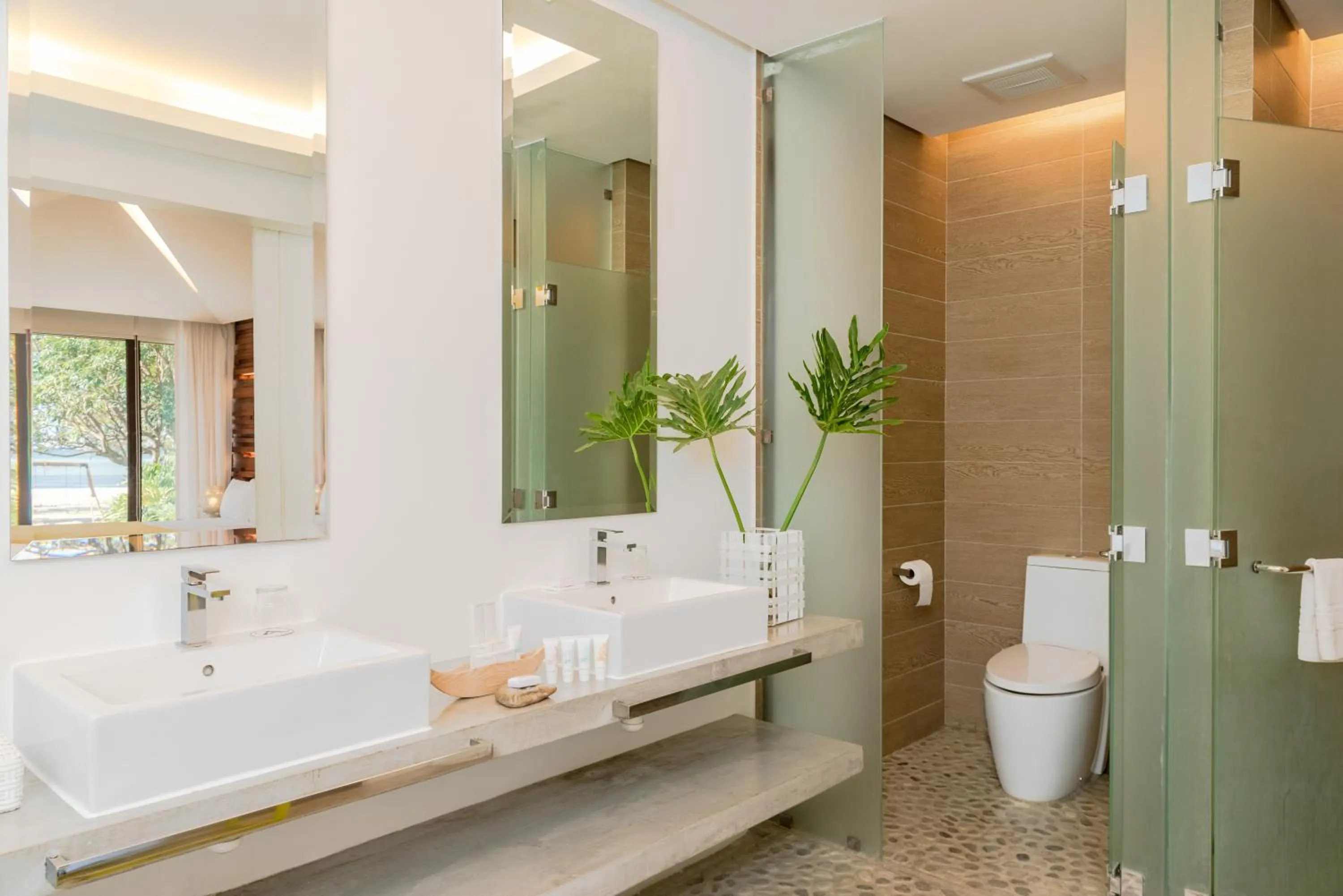 Bathroom in Astoria Palawan