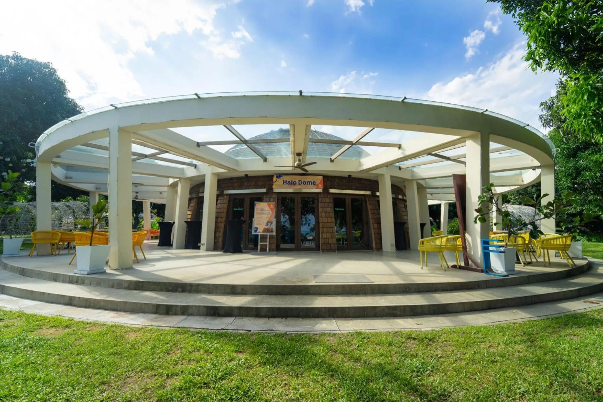 Restaurant/places to eat in Astoria Palawan