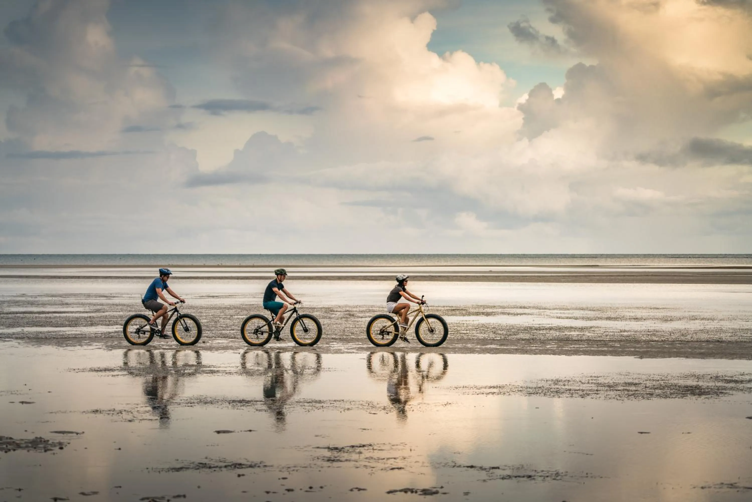 Cycling in Astoria Palawan