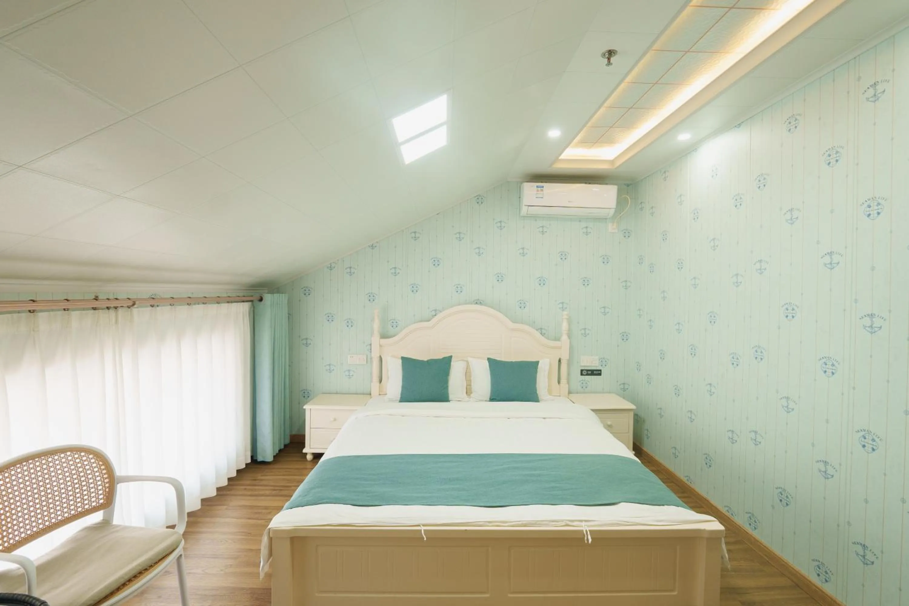 Bed in Floral Yilanxuan Zhouzhuang Hotel