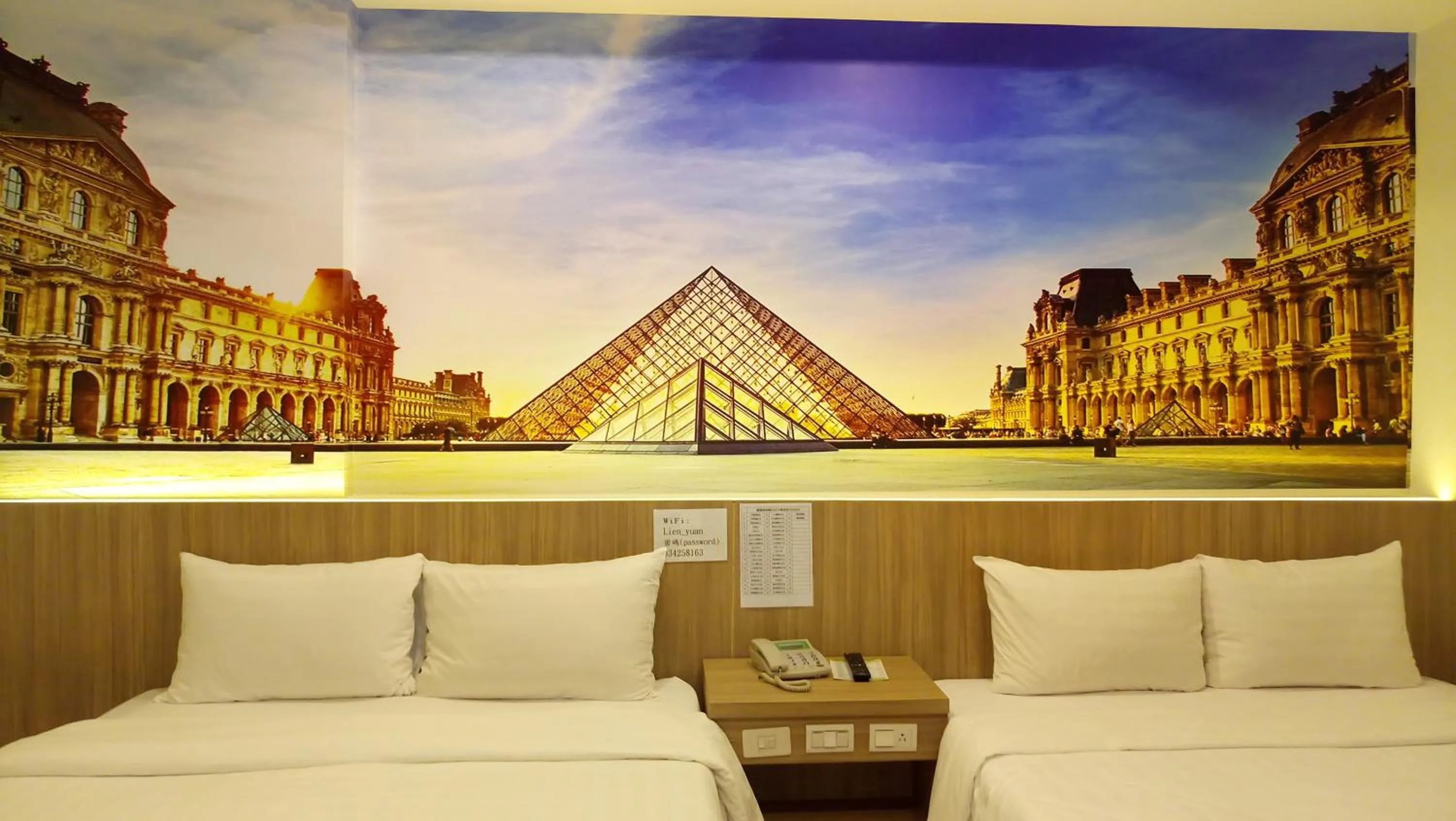 Photo of the whole room in Lotus Yuan Business Hotel