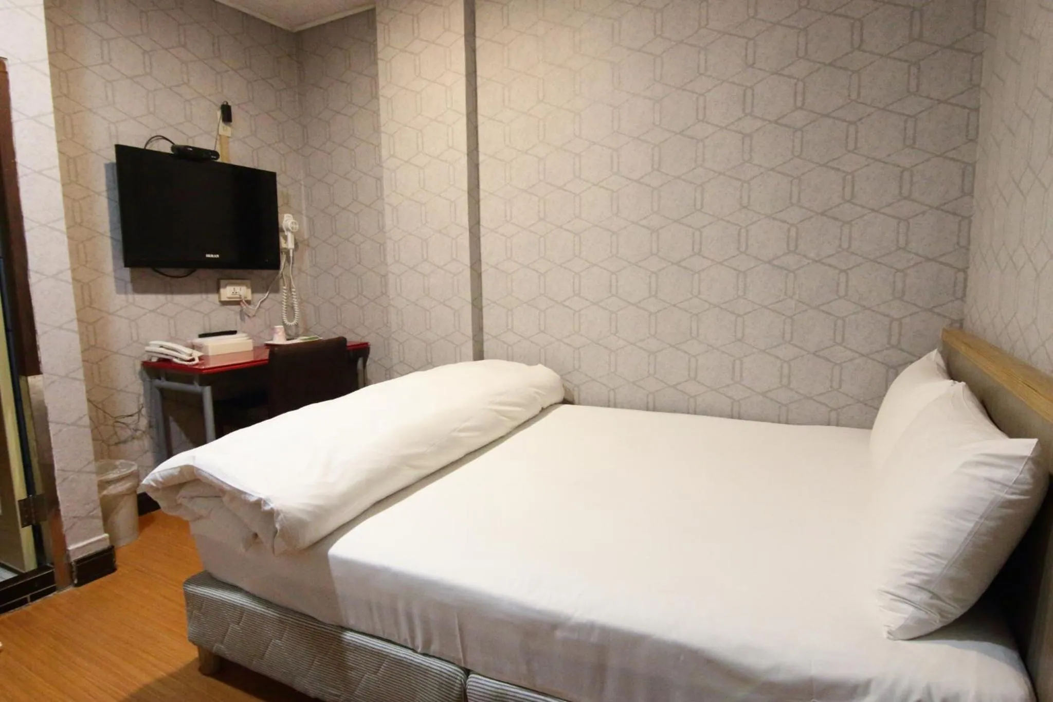 Photo of the whole room, Bed in Baoshan Hotel