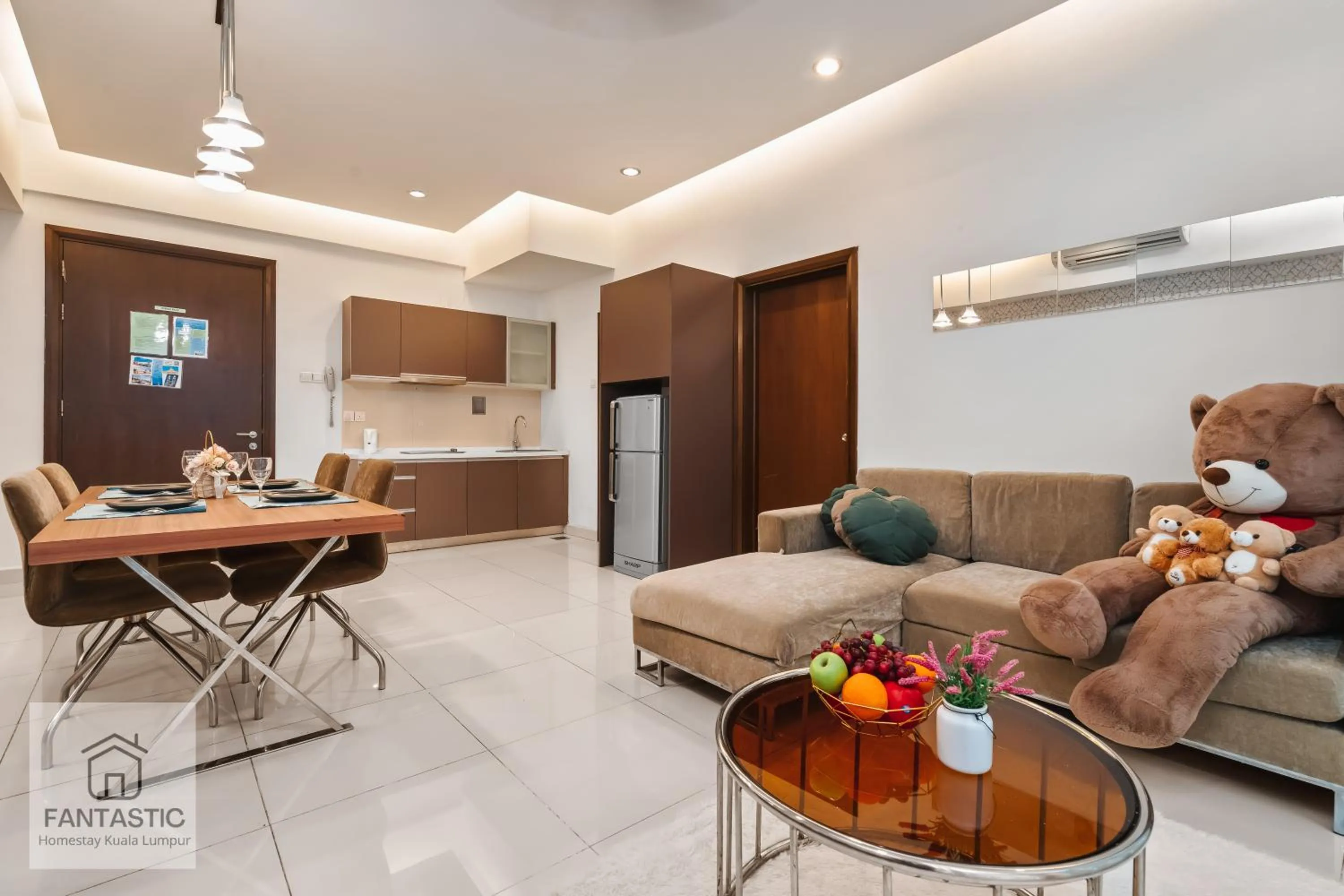 Regalia Residence @ KLCC View Sky Pool by KC