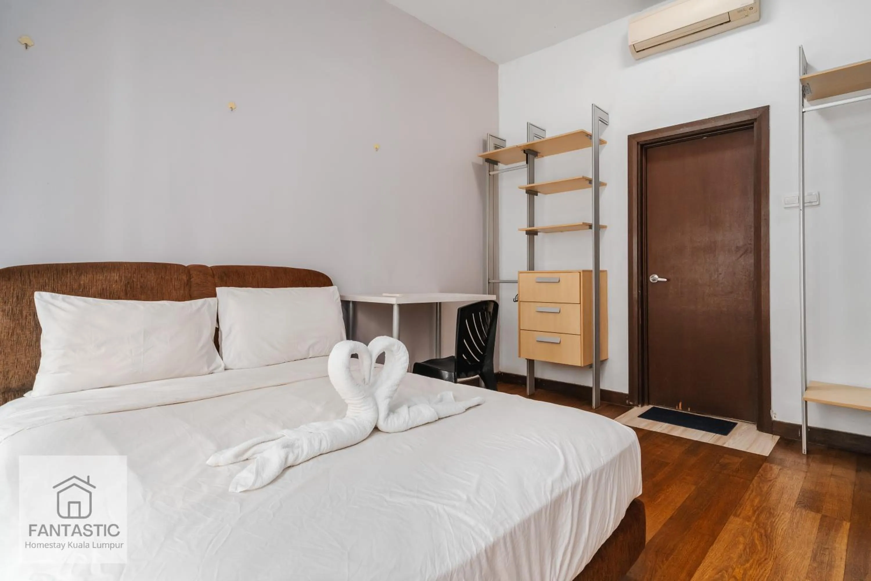 Bed in Regalia Residence @ KLCC View Sky Pool by KC