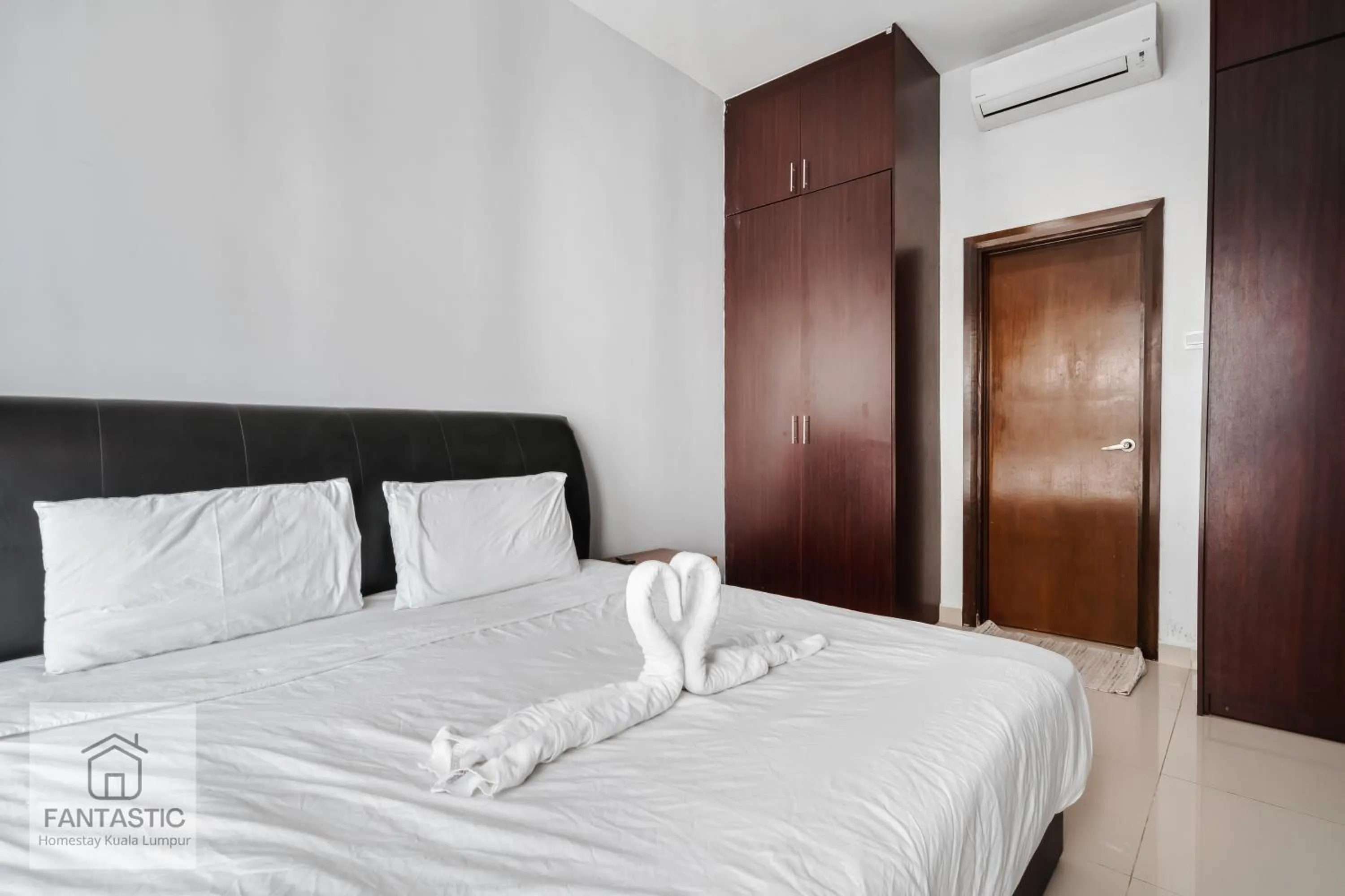 Bed in Regalia Residence @ KLCC View Sky Pool by KC