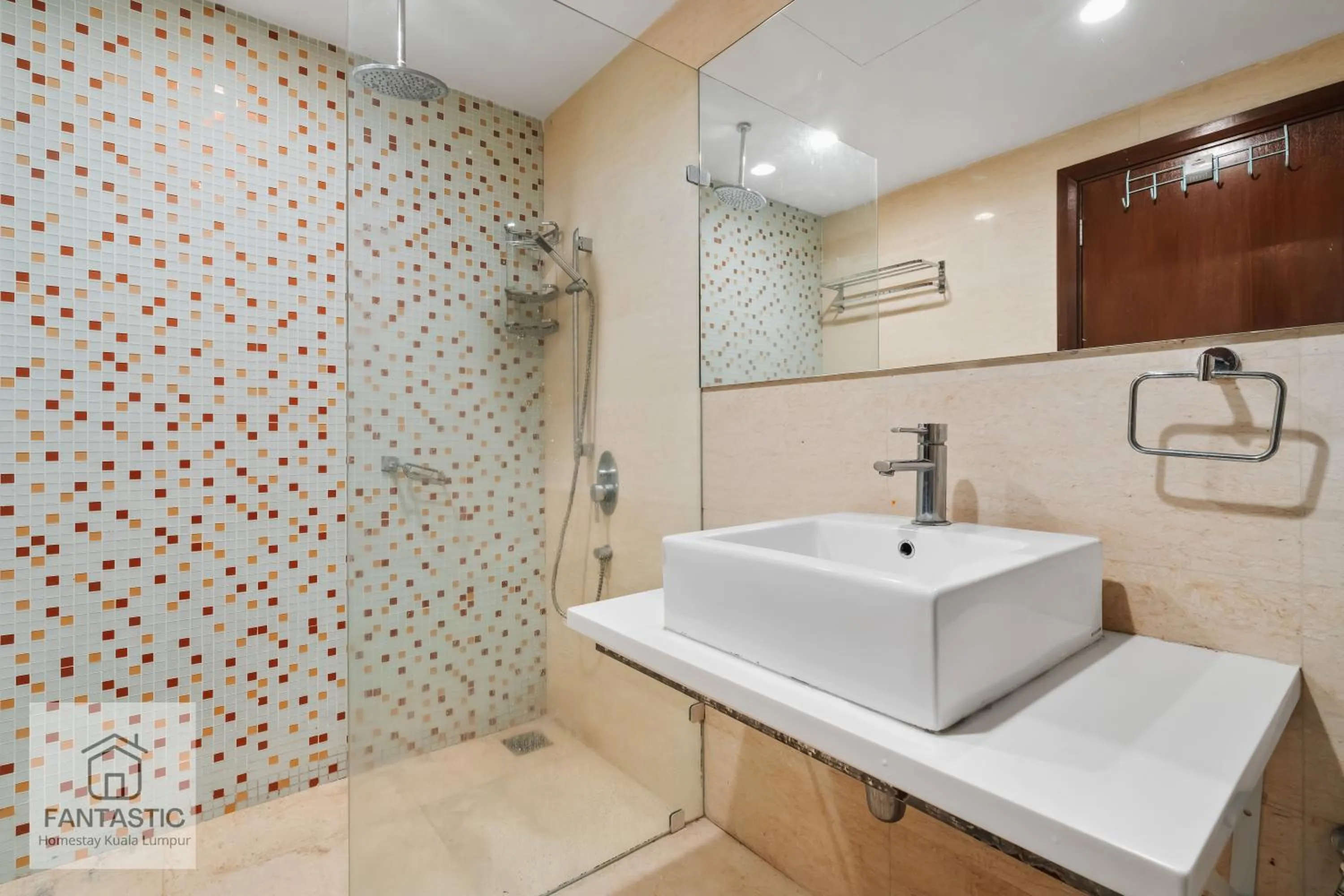 Regalia Residence @ KLCC View Sky Pool by KC