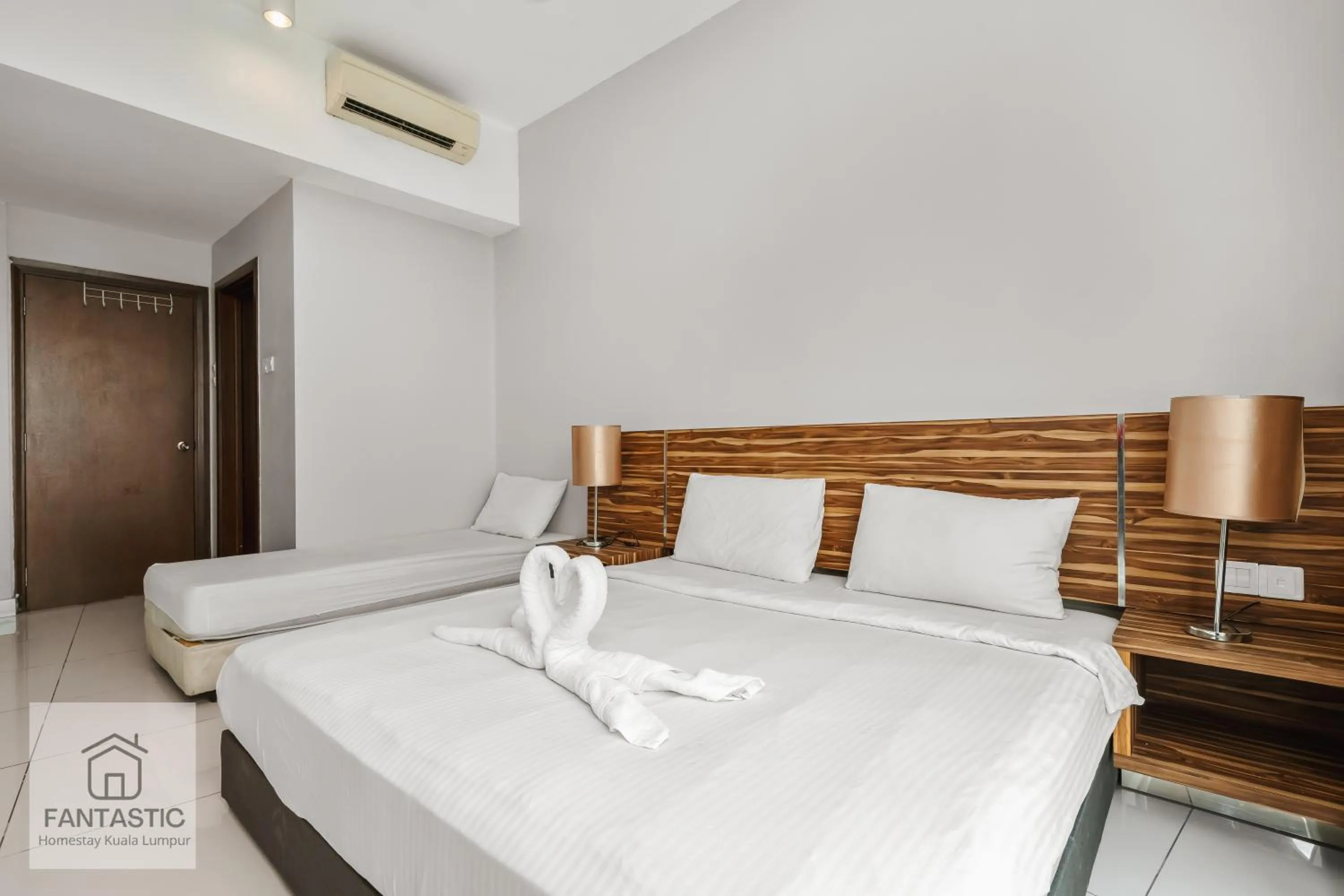 Bed in Regalia Residence @ KLCC View Sky Pool by KC