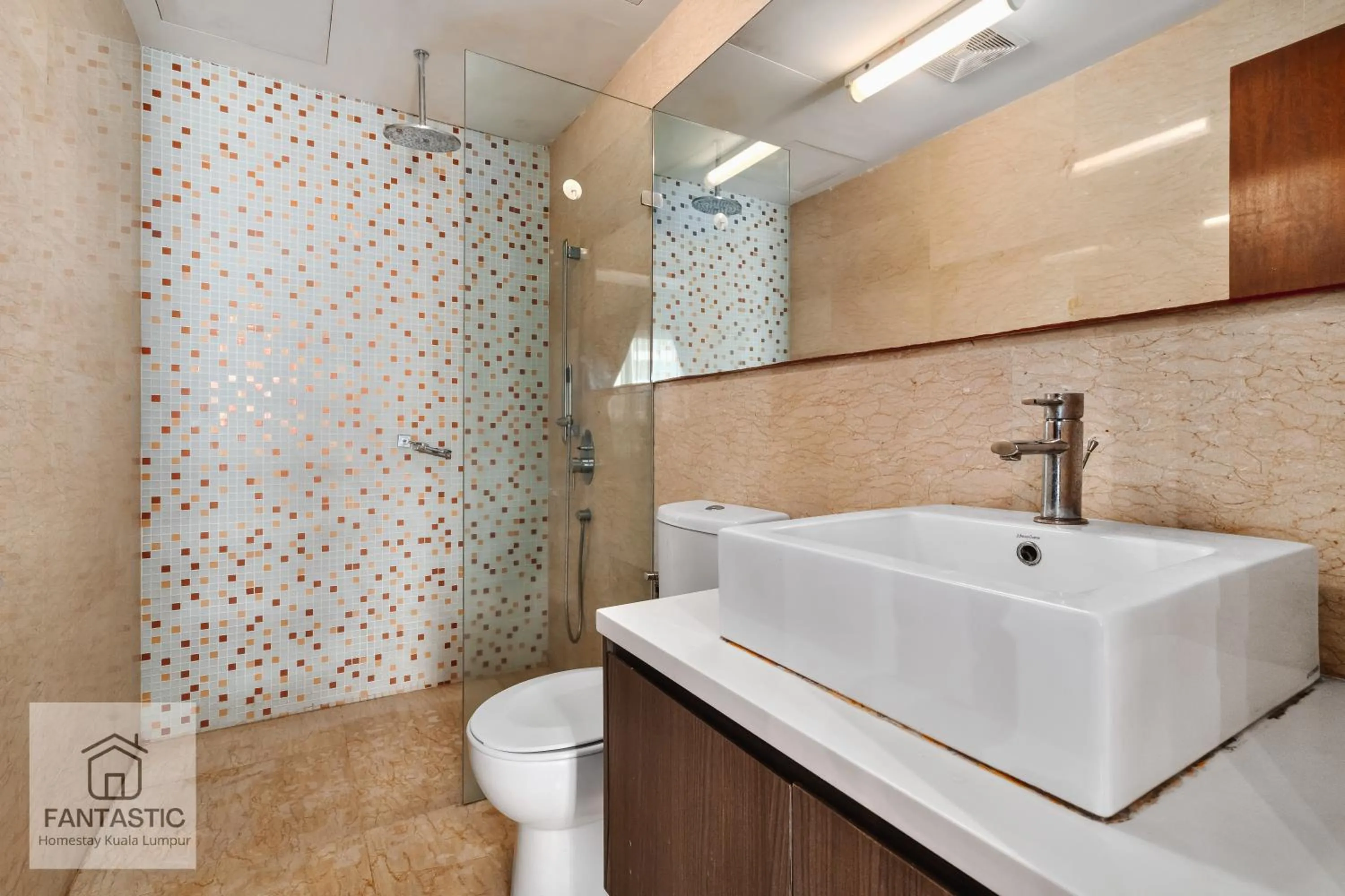 Regalia Residence @ KLCC View Sky Pool by KC