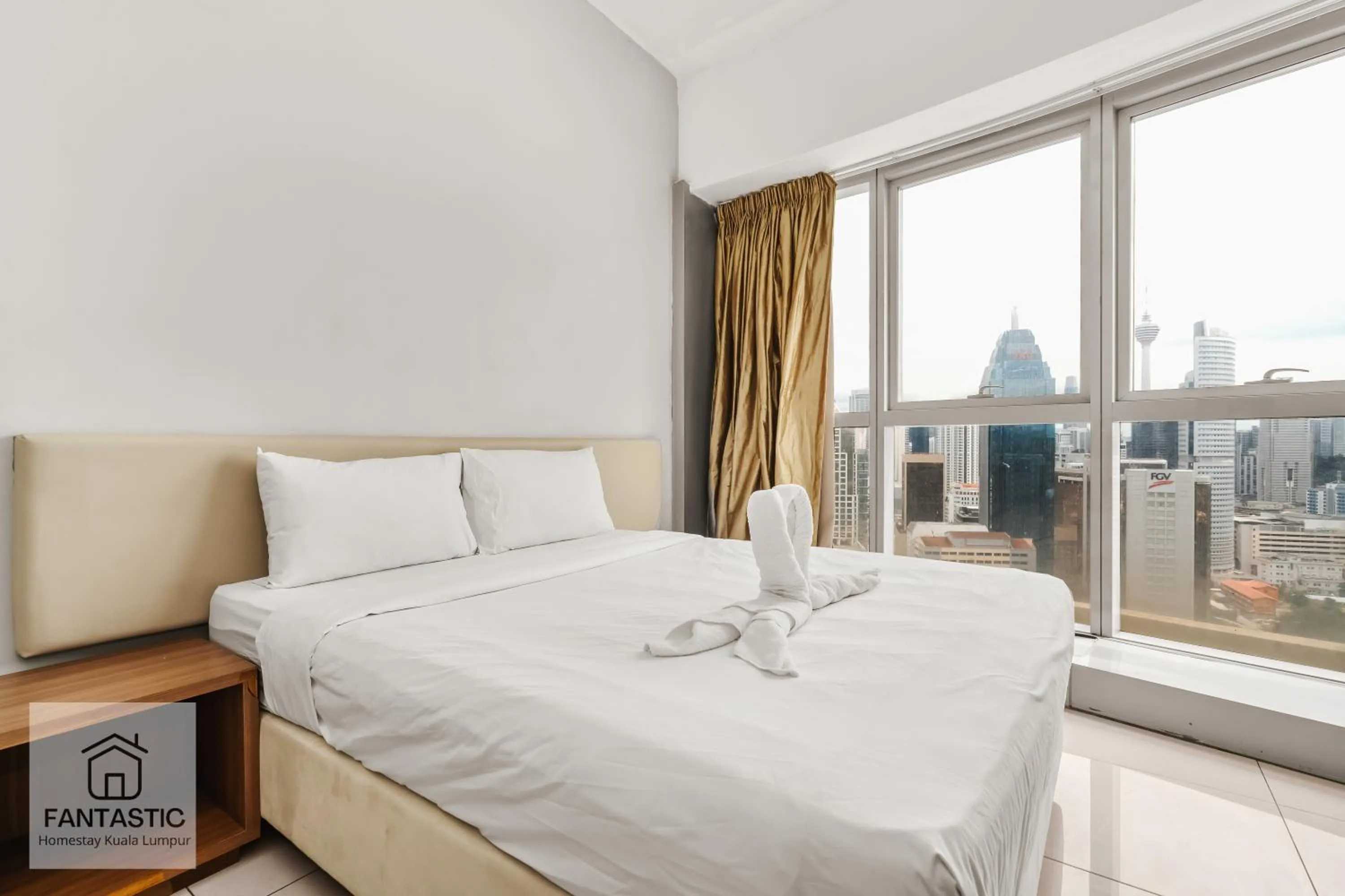 Bed in Regalia Residence @ KLCC View Sky Pool by KC