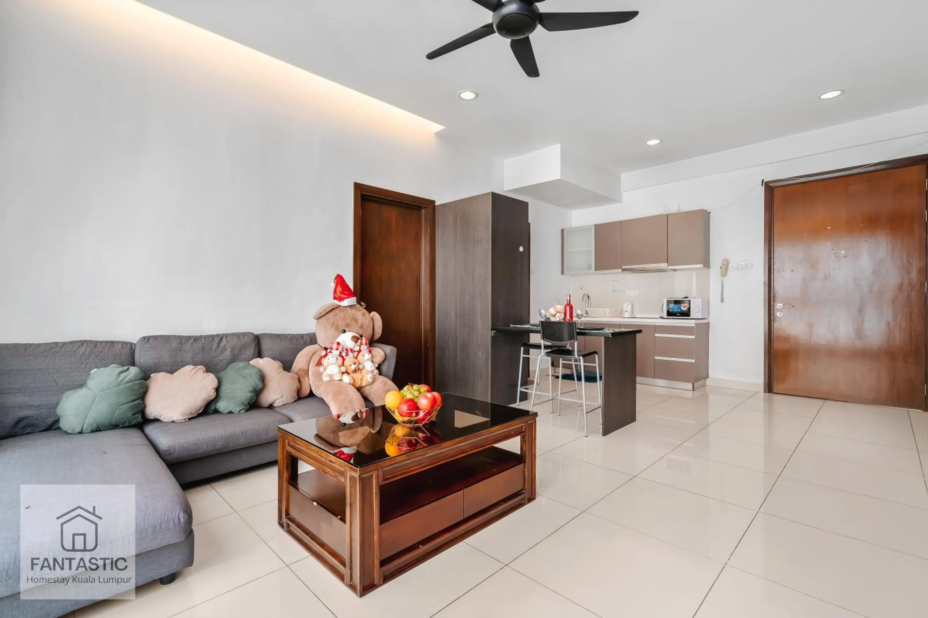 Regalia Residence @ KLCC View Sky Pool by KC