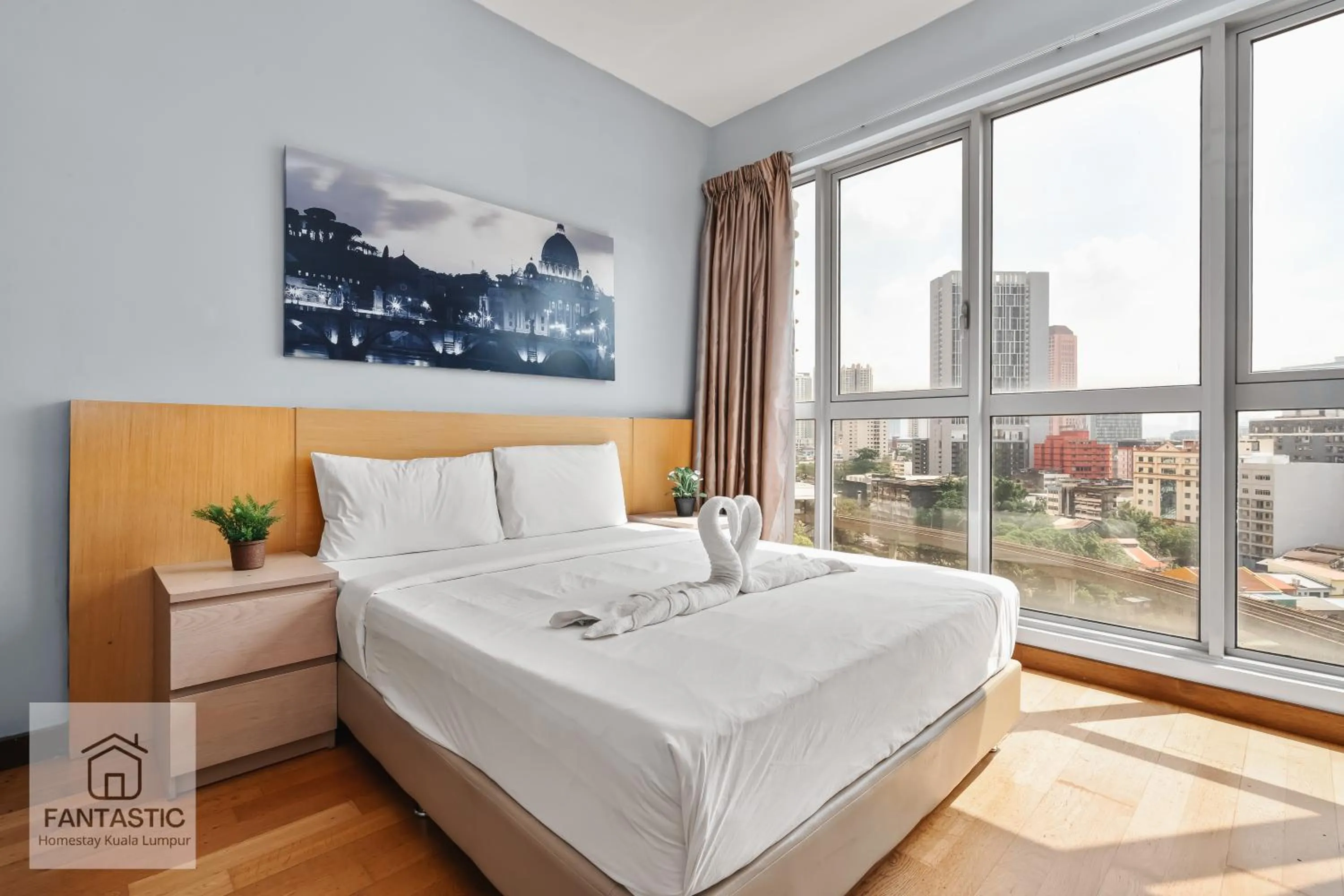 Bed in Regalia Residence @ KLCC View Sky Pool by KC