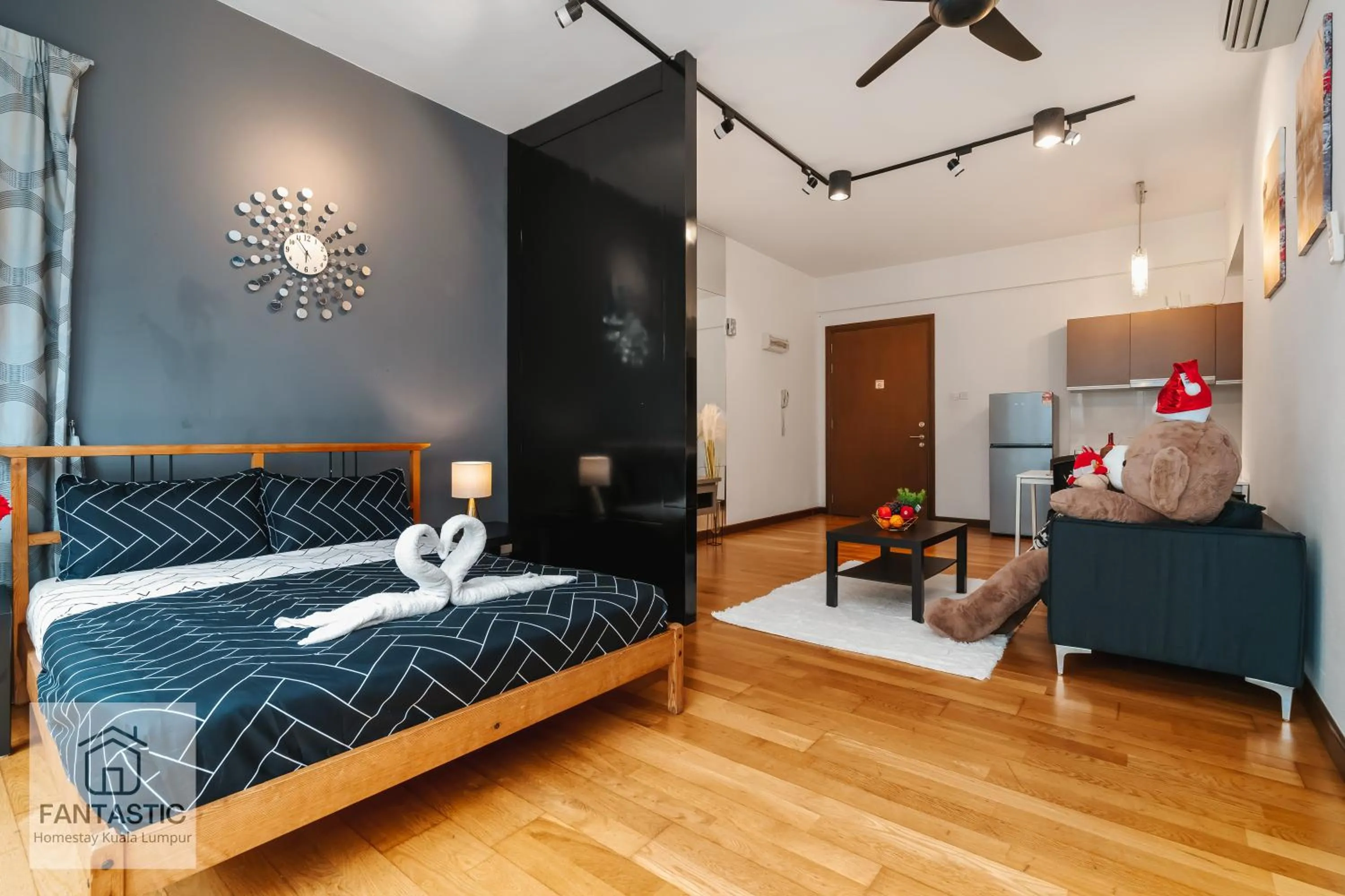 Bed in Regalia Residence @ KLCC View Sky Pool by KC