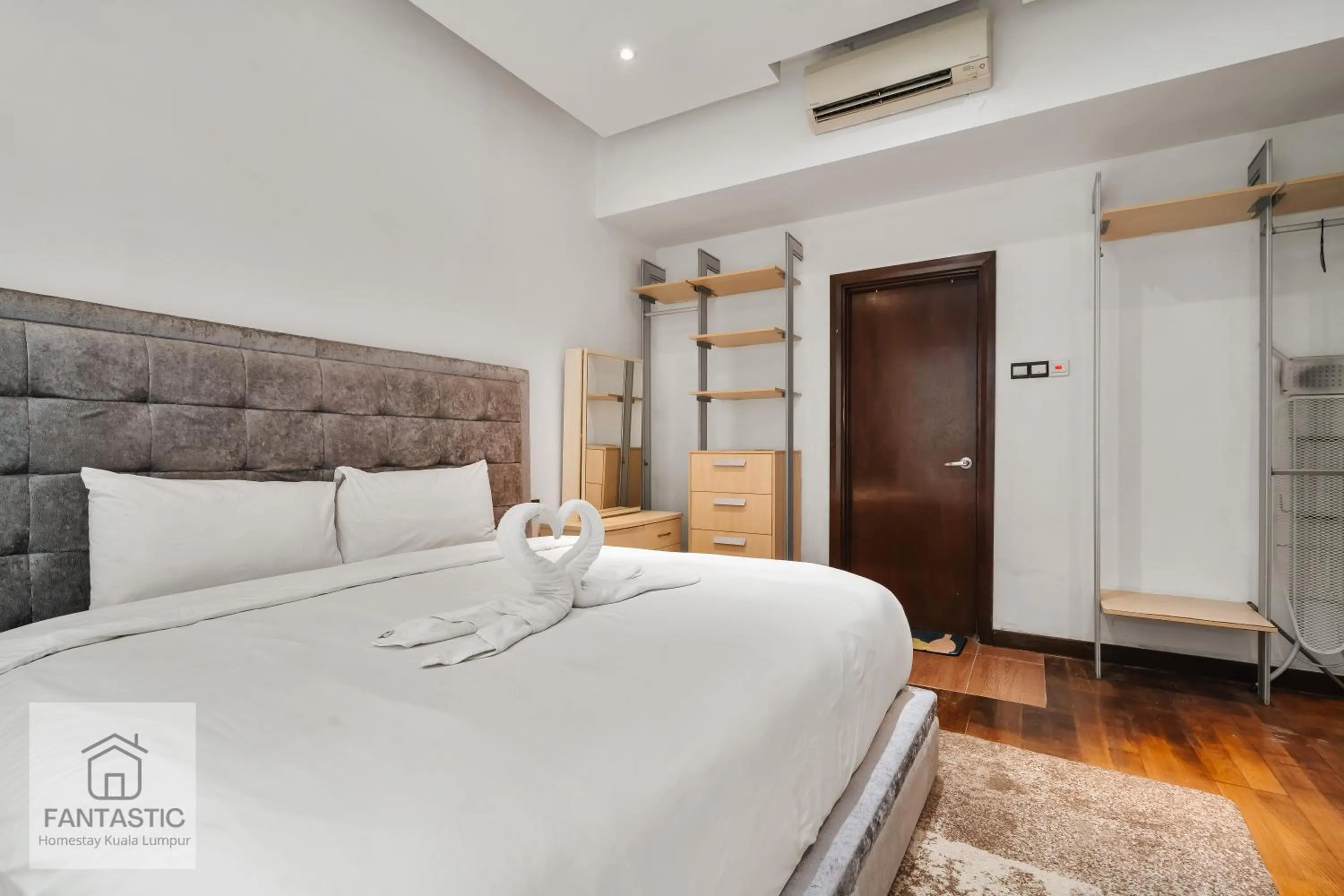 Bed in Regalia Residence @ KLCC View Sky Pool by KC