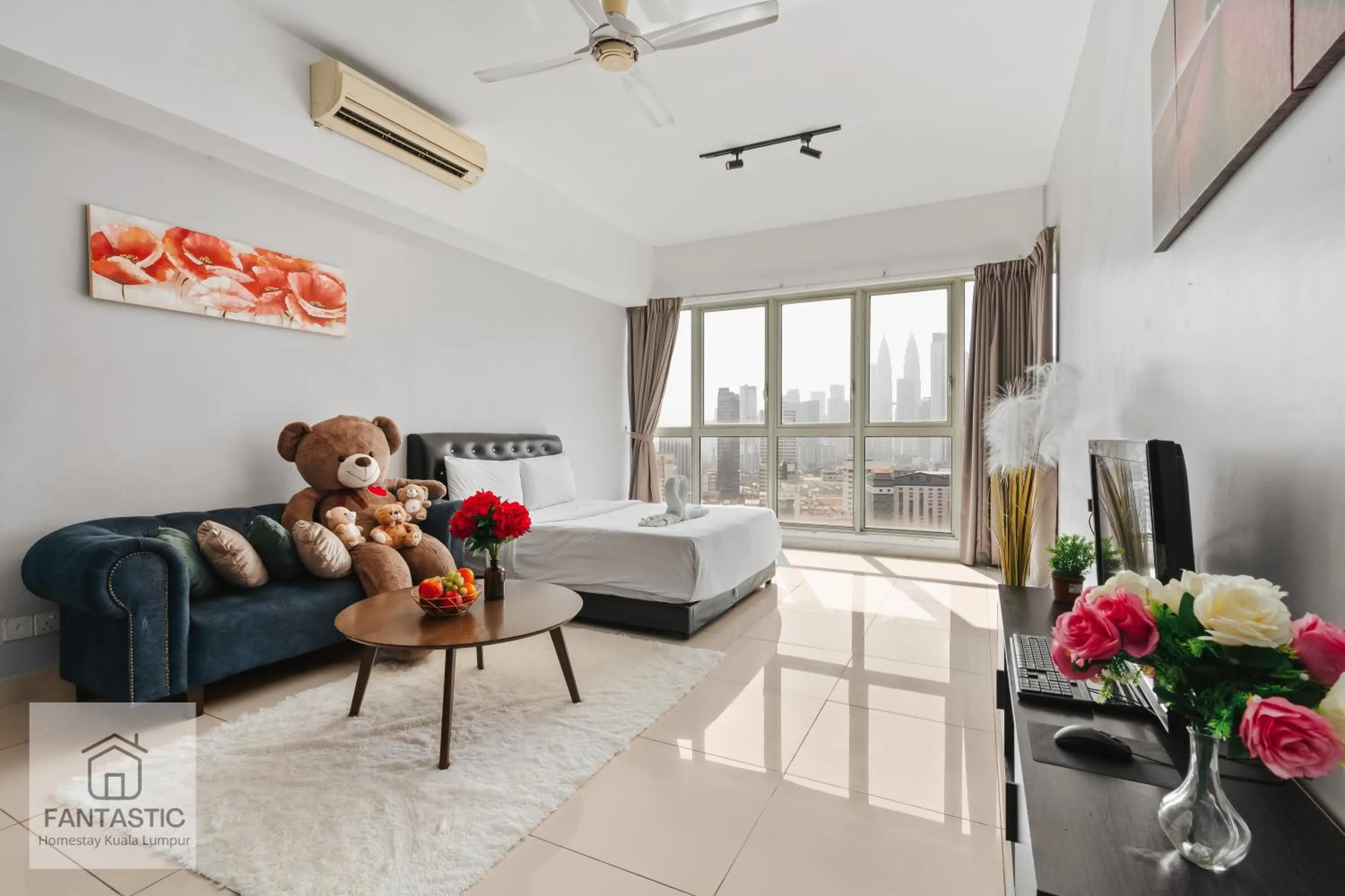 Bed in Regalia Residence @ KLCC View Sky Pool by KC