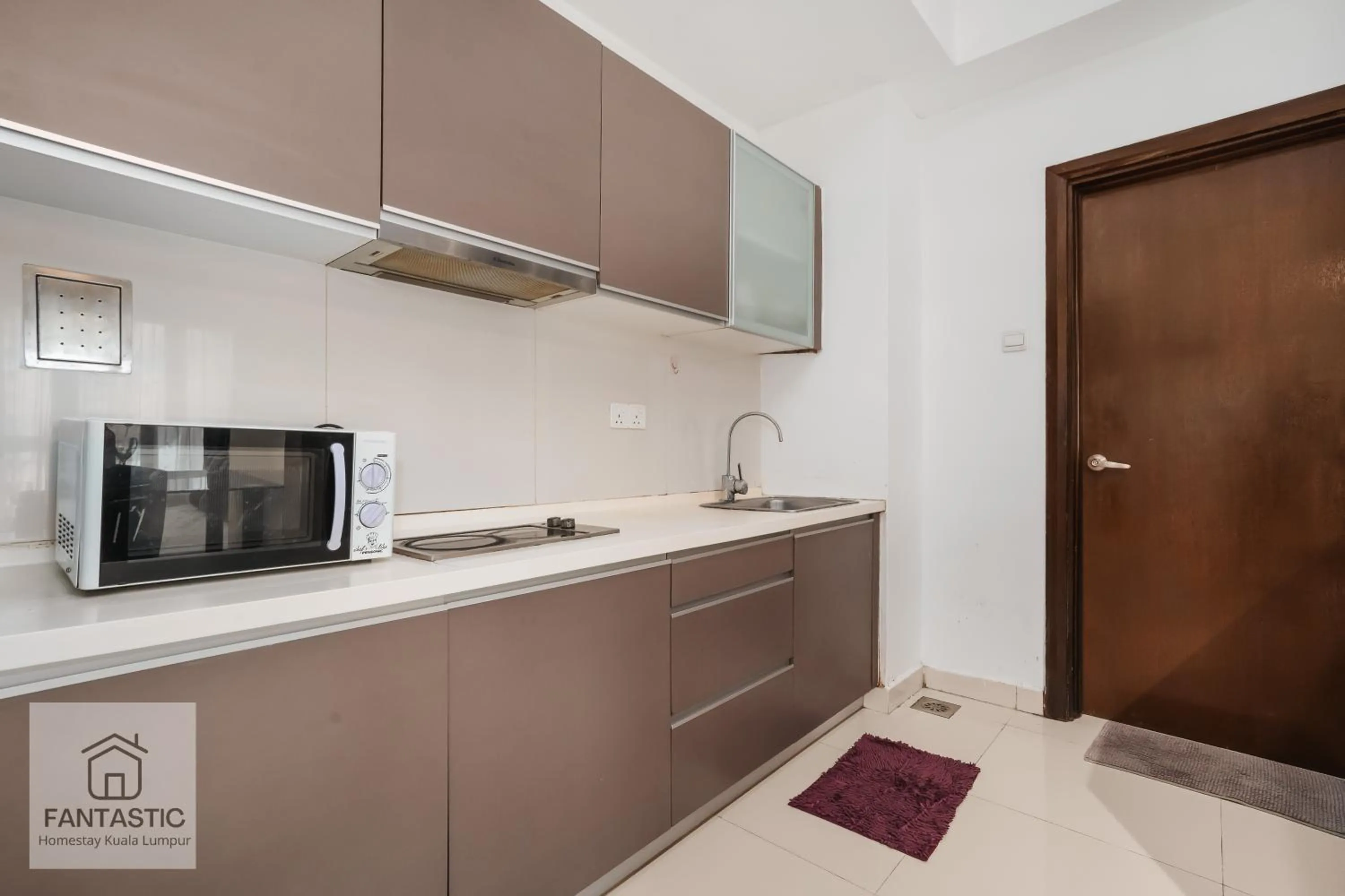 Regalia Residence @ KLCC View Sky Pool by KC