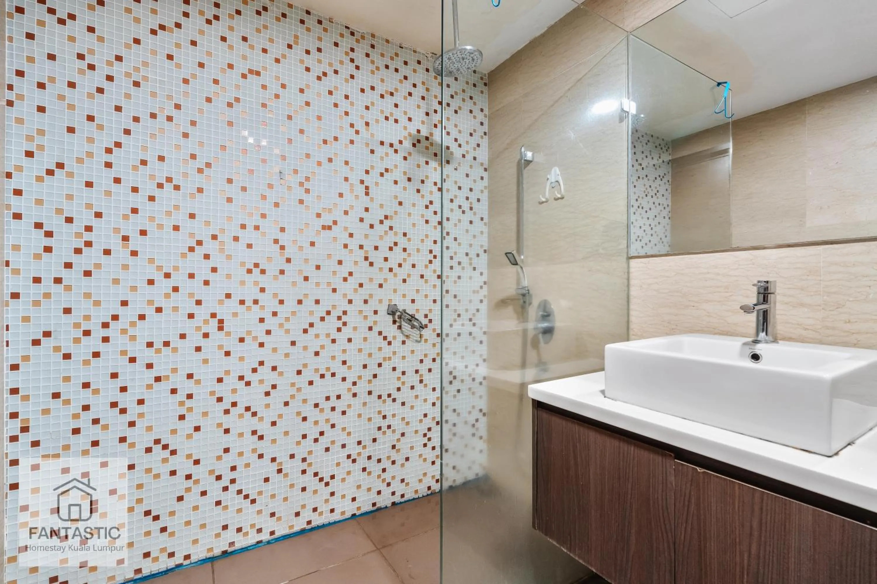 Regalia Residence @ KLCC View Sky Pool by KC